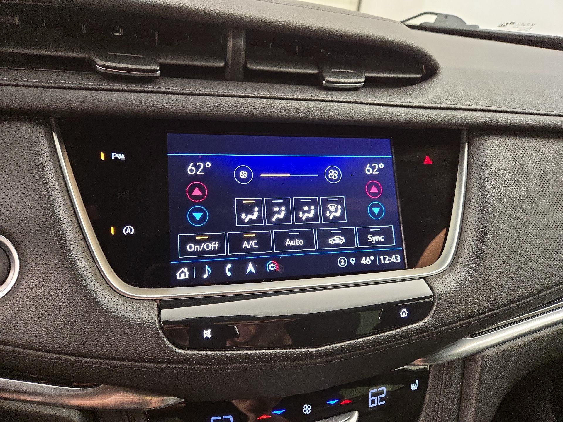 Thumbnail: 2025 Cadillac XT5 - 17