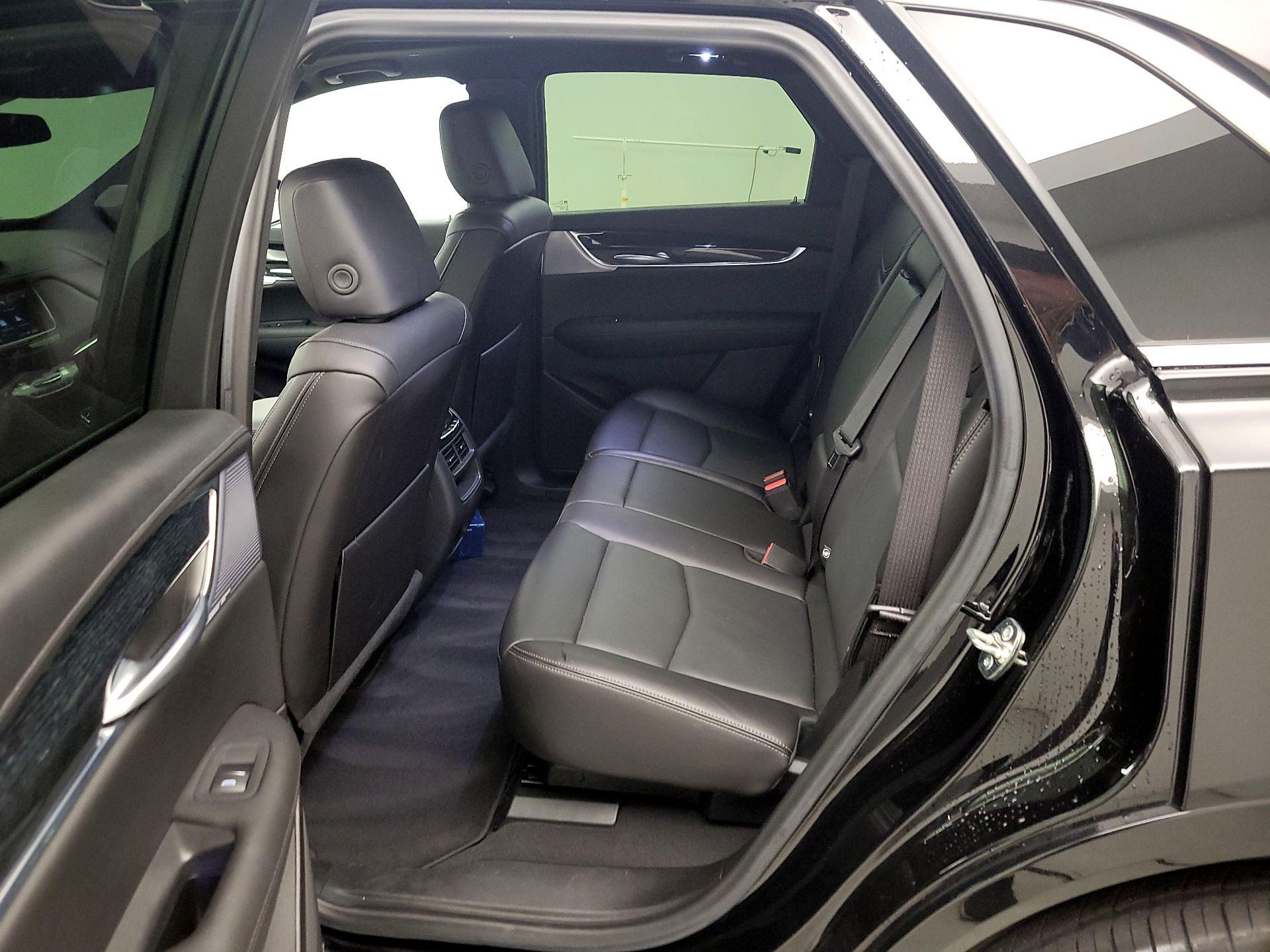 Thumbnail: 2025 Cadillac XT5 - 20