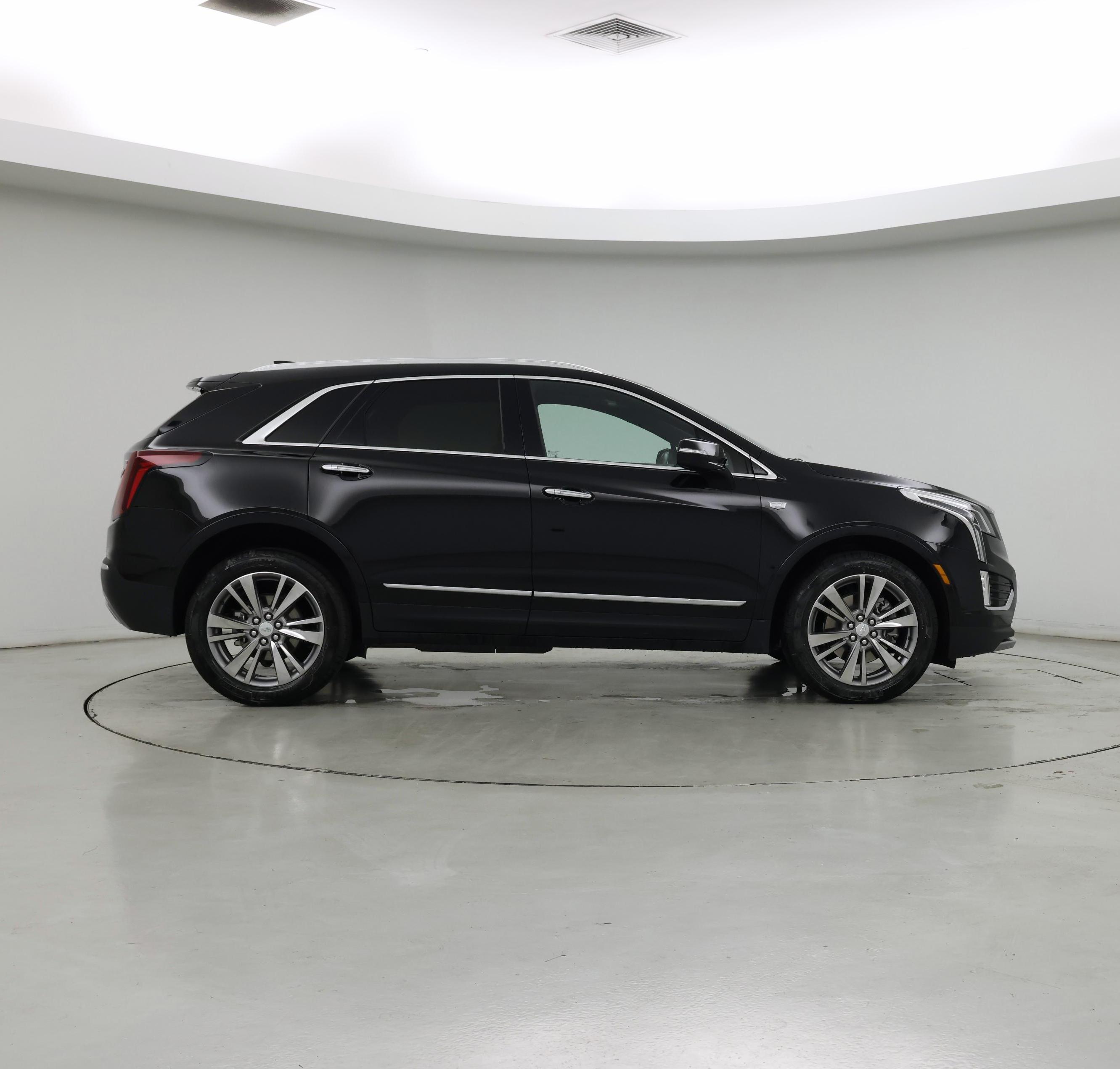 Thumbnail: 2025 Cadillac XT5 - 7