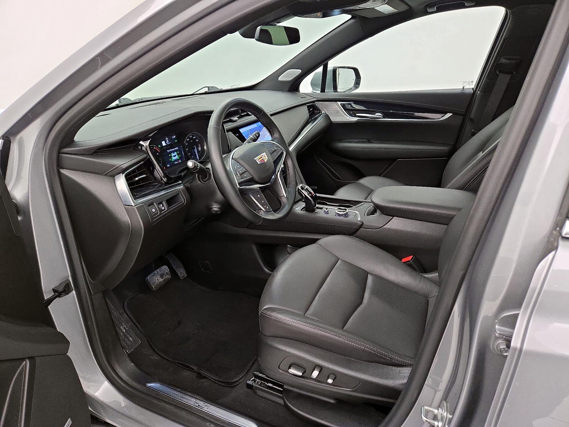 Thumbnail: 2025 Cadillac XT5 - 11