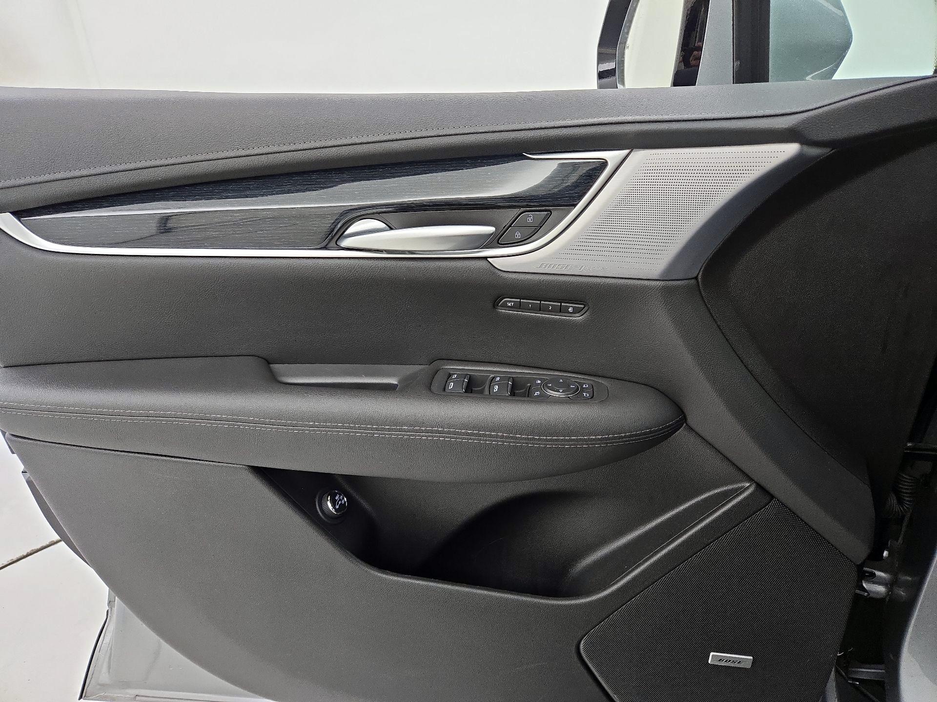 Thumbnail: 2025 Cadillac XT5 - 12