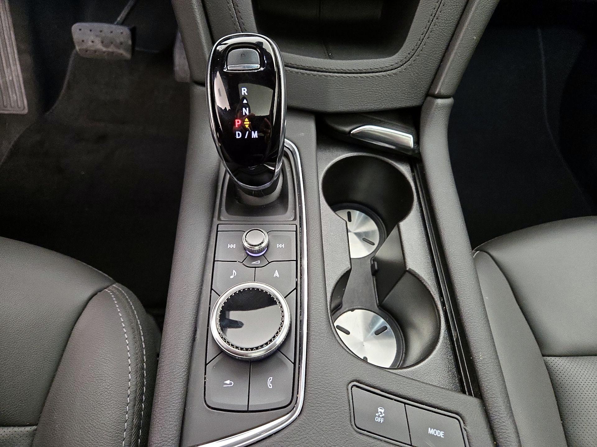 Thumbnail: 2025 Cadillac XT5 - 18