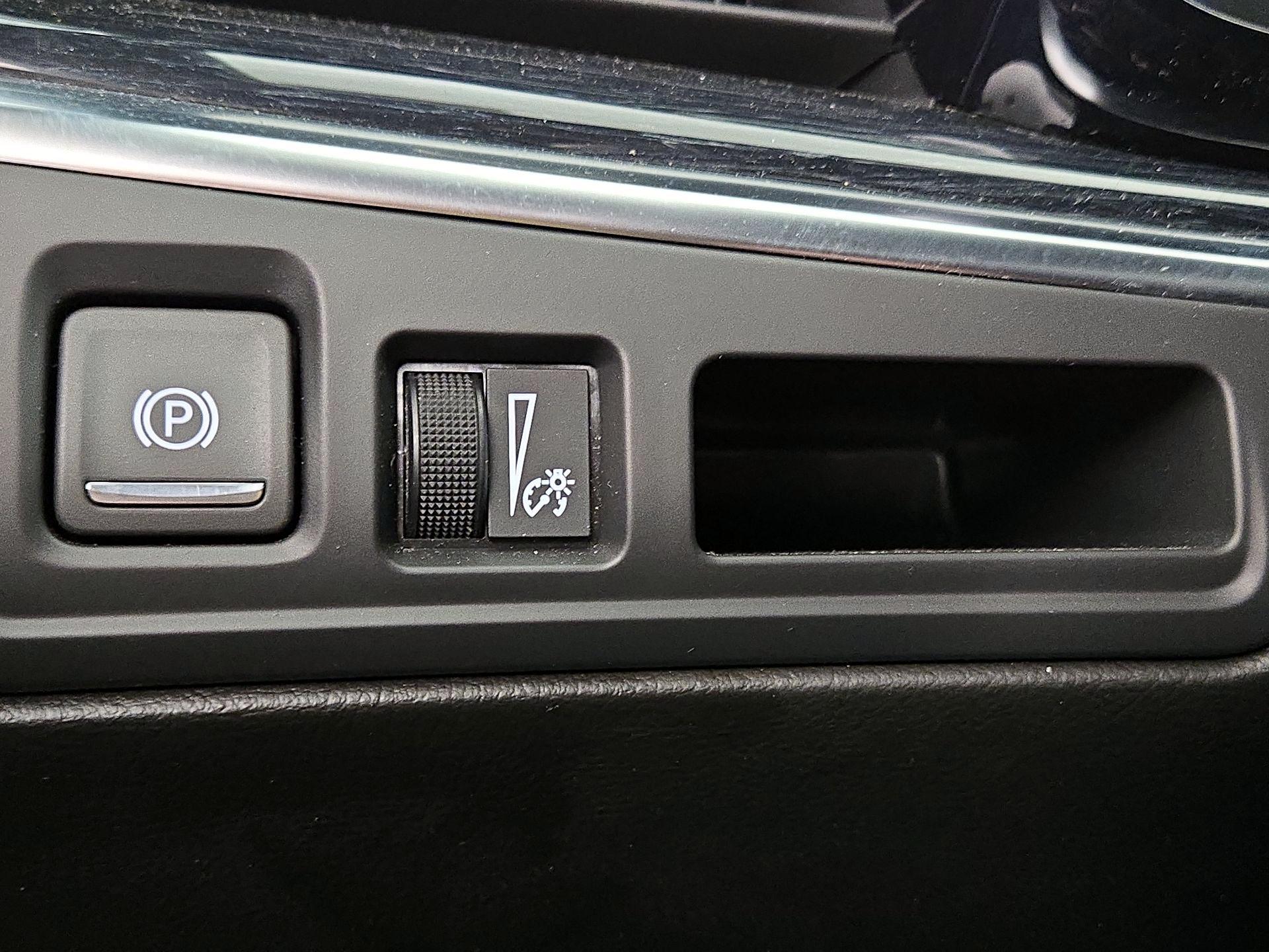 Thumbnail: 2025 Cadillac XT5 - 13