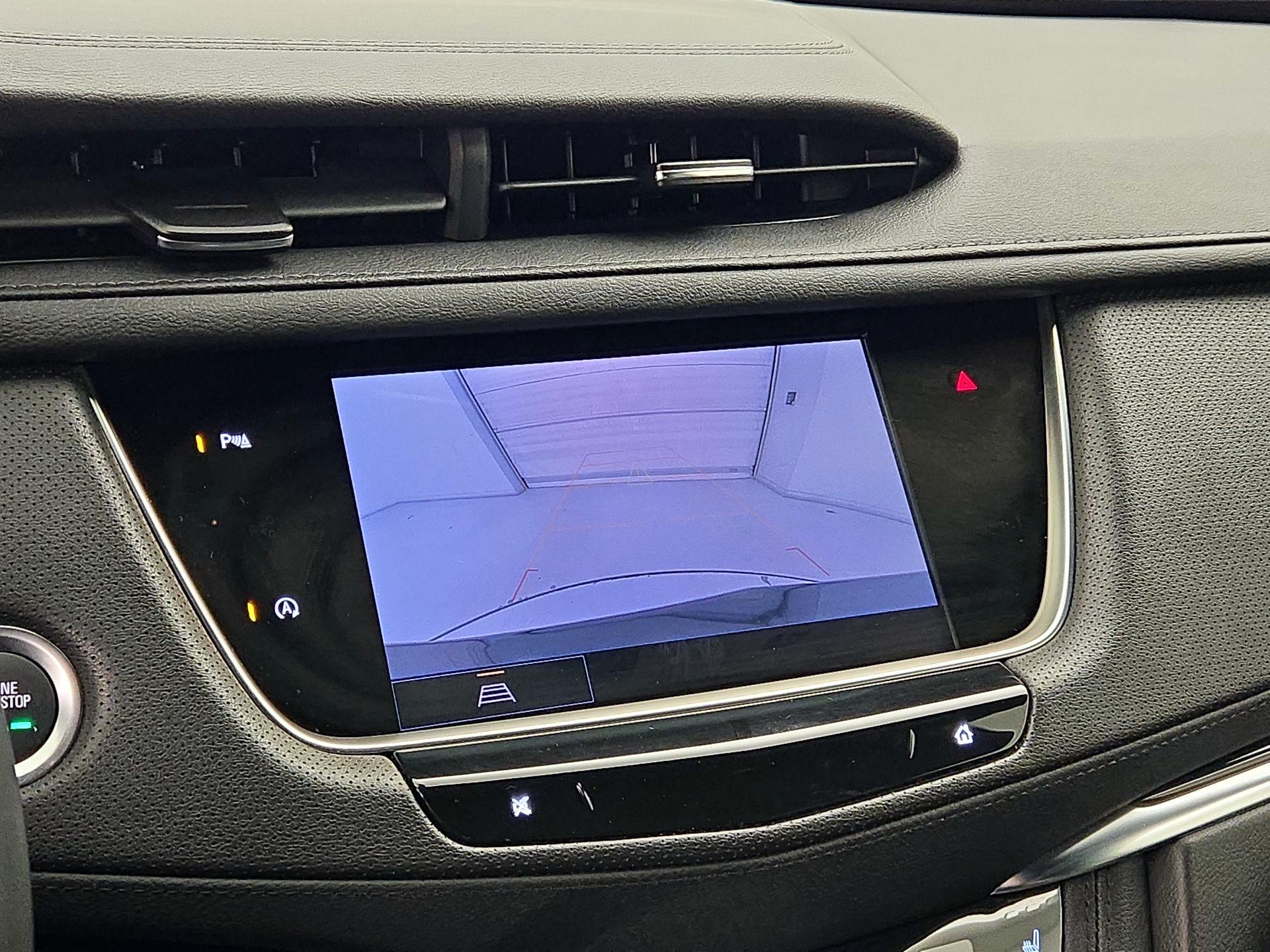 Thumbnail: 2025 Cadillac XT5 - 15