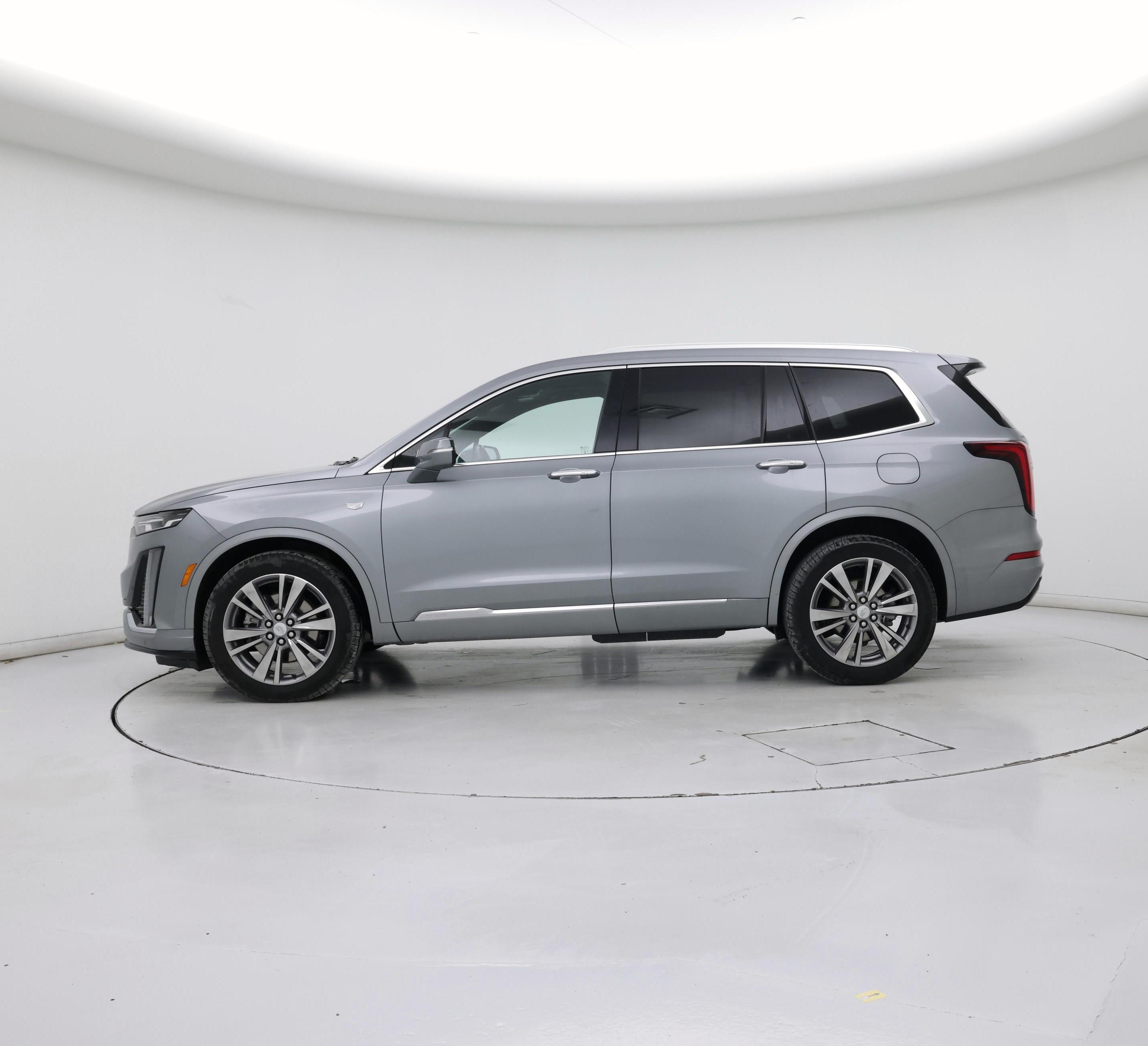 Thumbnail: 2025 Cadillac XT6 - 3