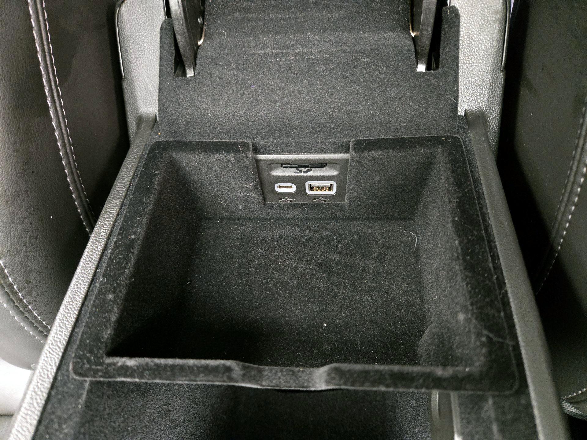 Thumbnail: 2025 Cadillac XT6 - 19