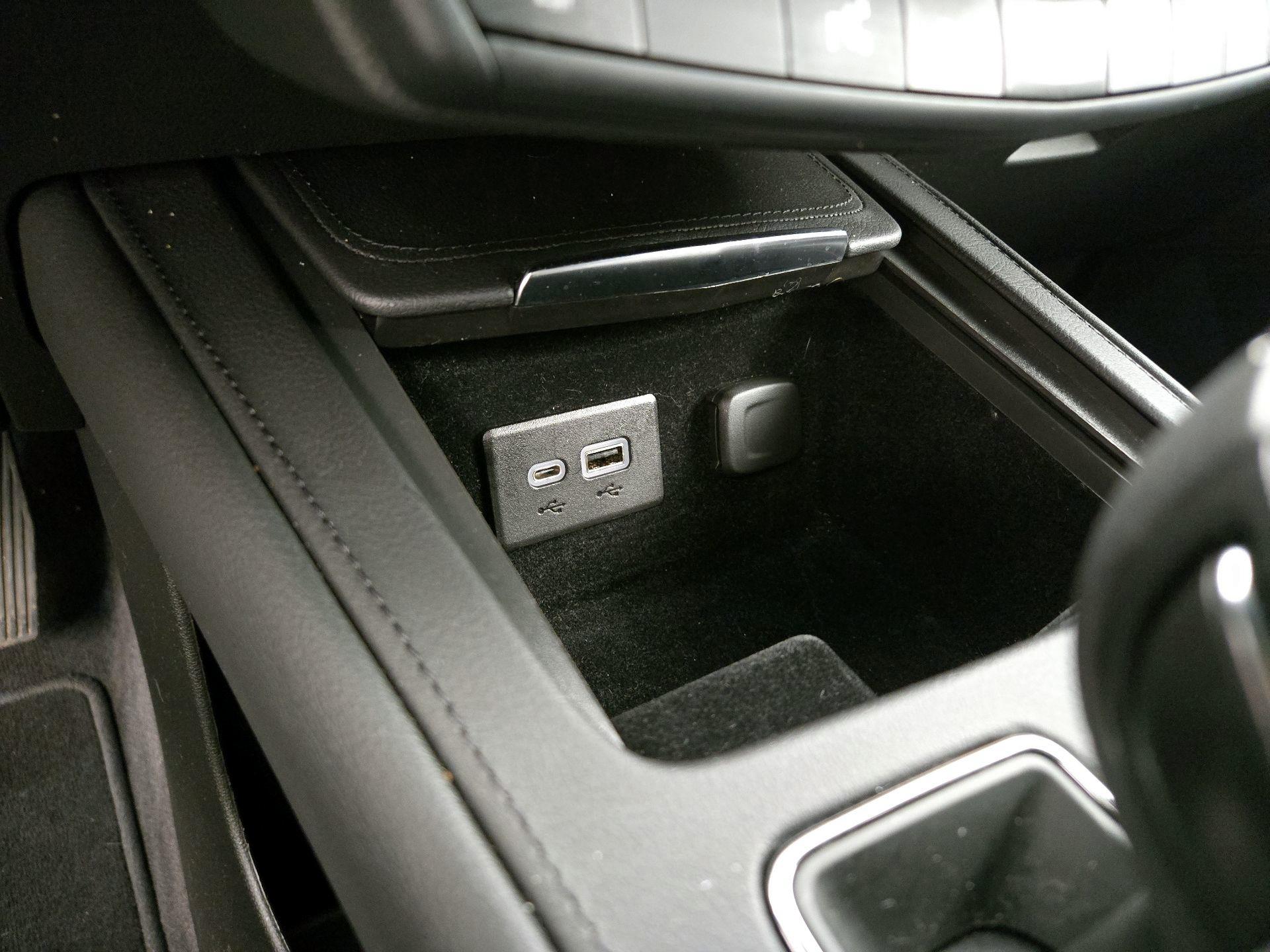 Thumbnail: 2023 Cadillac XT4 - 18