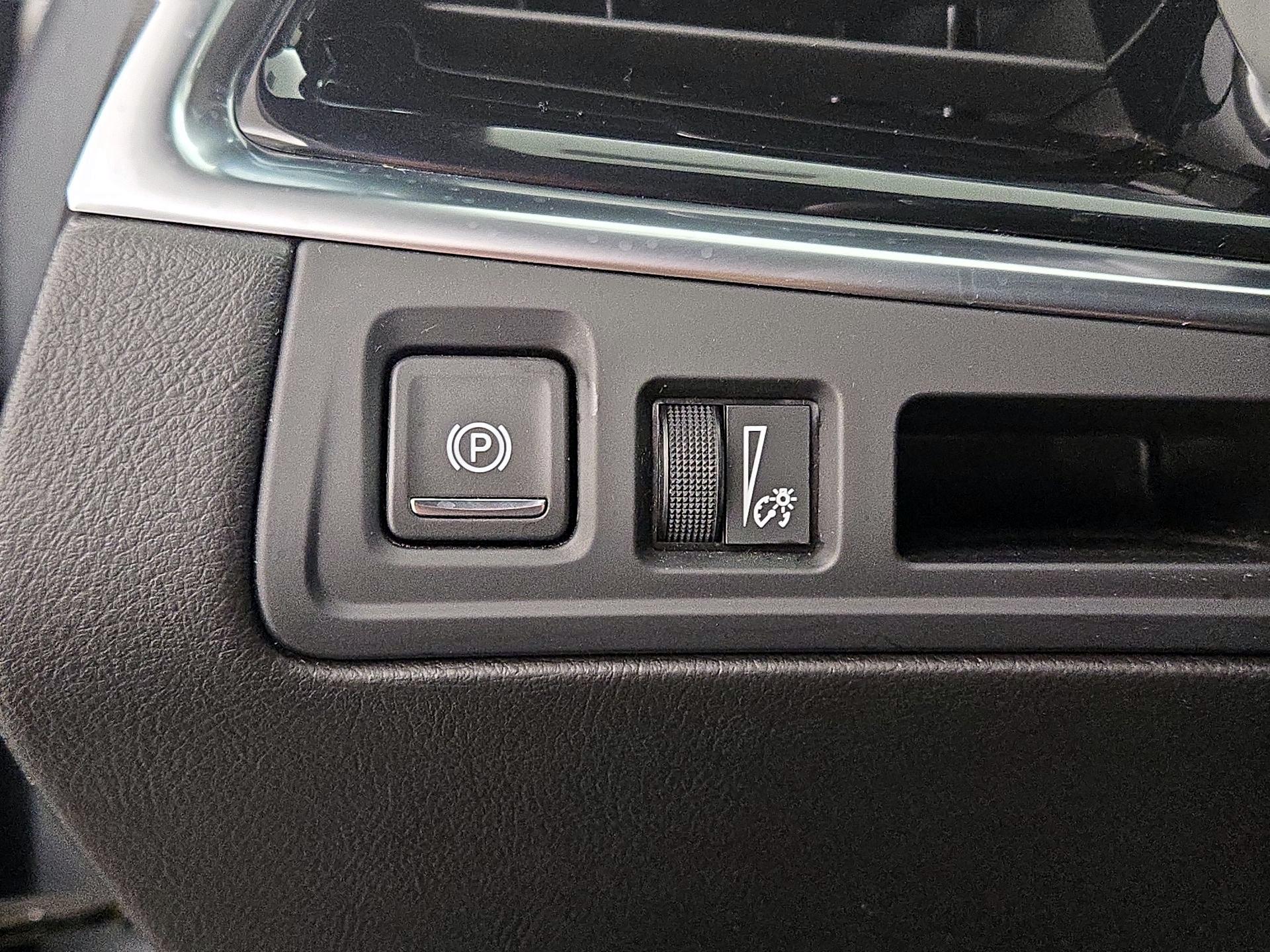 Thumbnail: 2025 Cadillac XT6 - 13