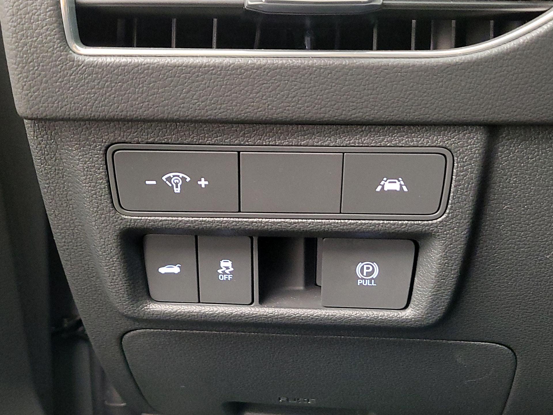 Thumbnail: 2023 Hyundai Sonata - 13