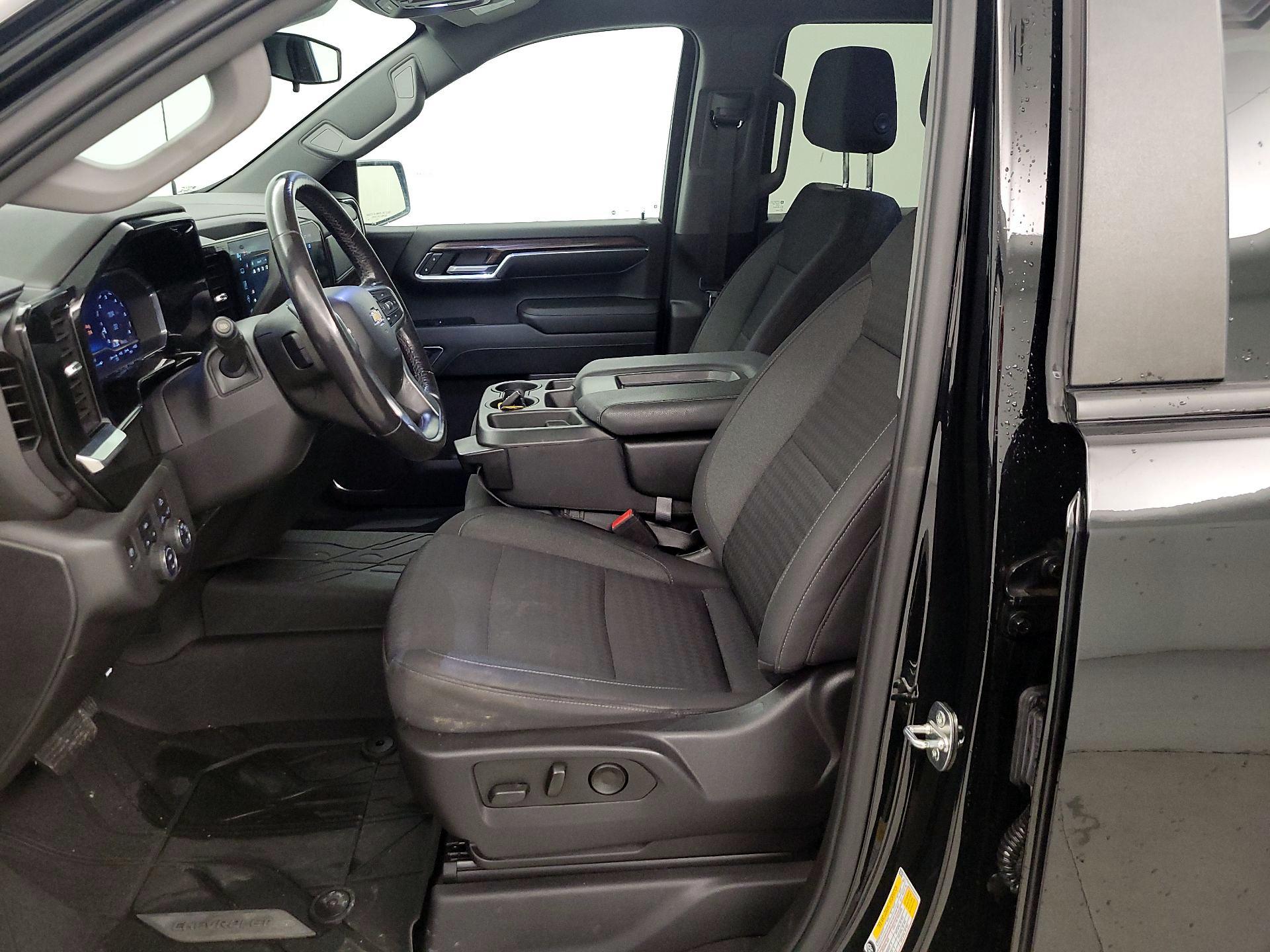 Thumbnail: 2022 Chevrolet Silverado 1500 - 11