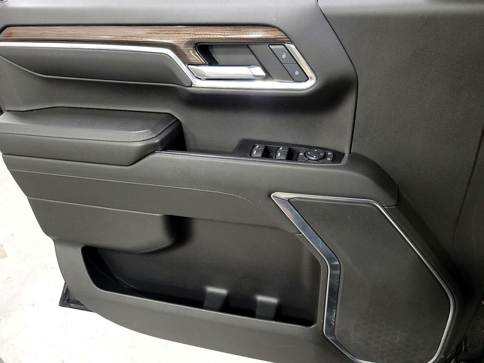 Thumbnail: 2022 Chevrolet Silverado 1500 - 12