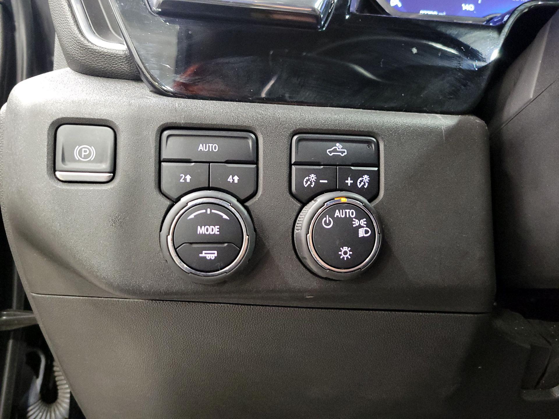 Thumbnail: 2022 Chevrolet Silverado 1500 - 13