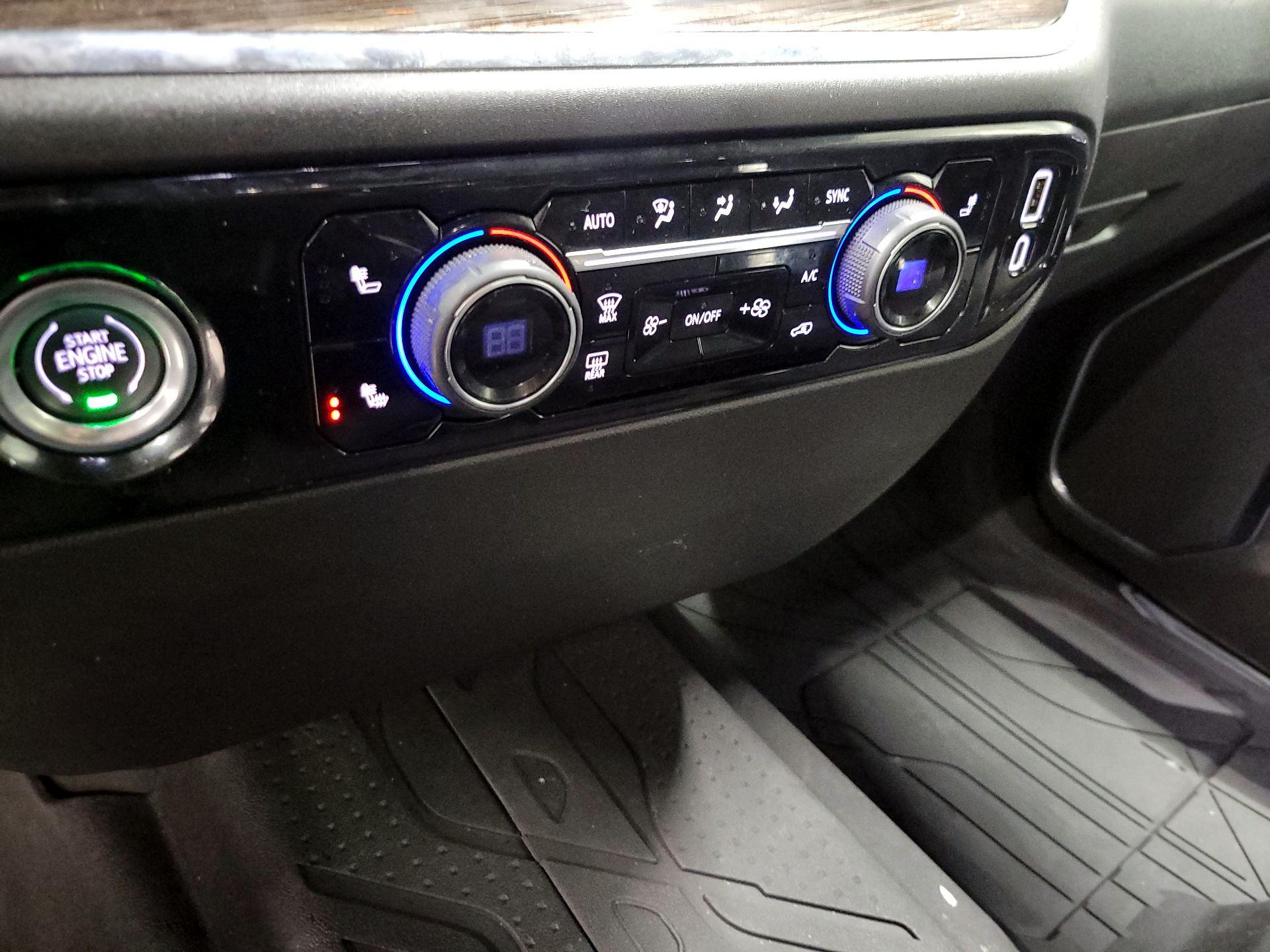 Thumbnail: 2022 Chevrolet Silverado 1500 - 16