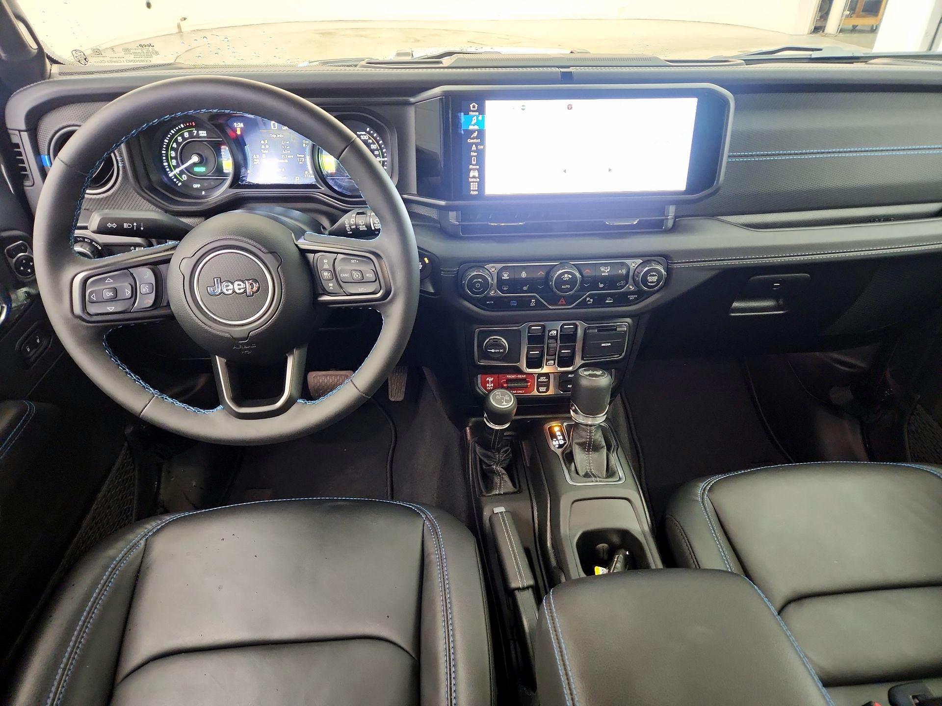 Thumbnail: 2025 Jeep Wrangler - 9