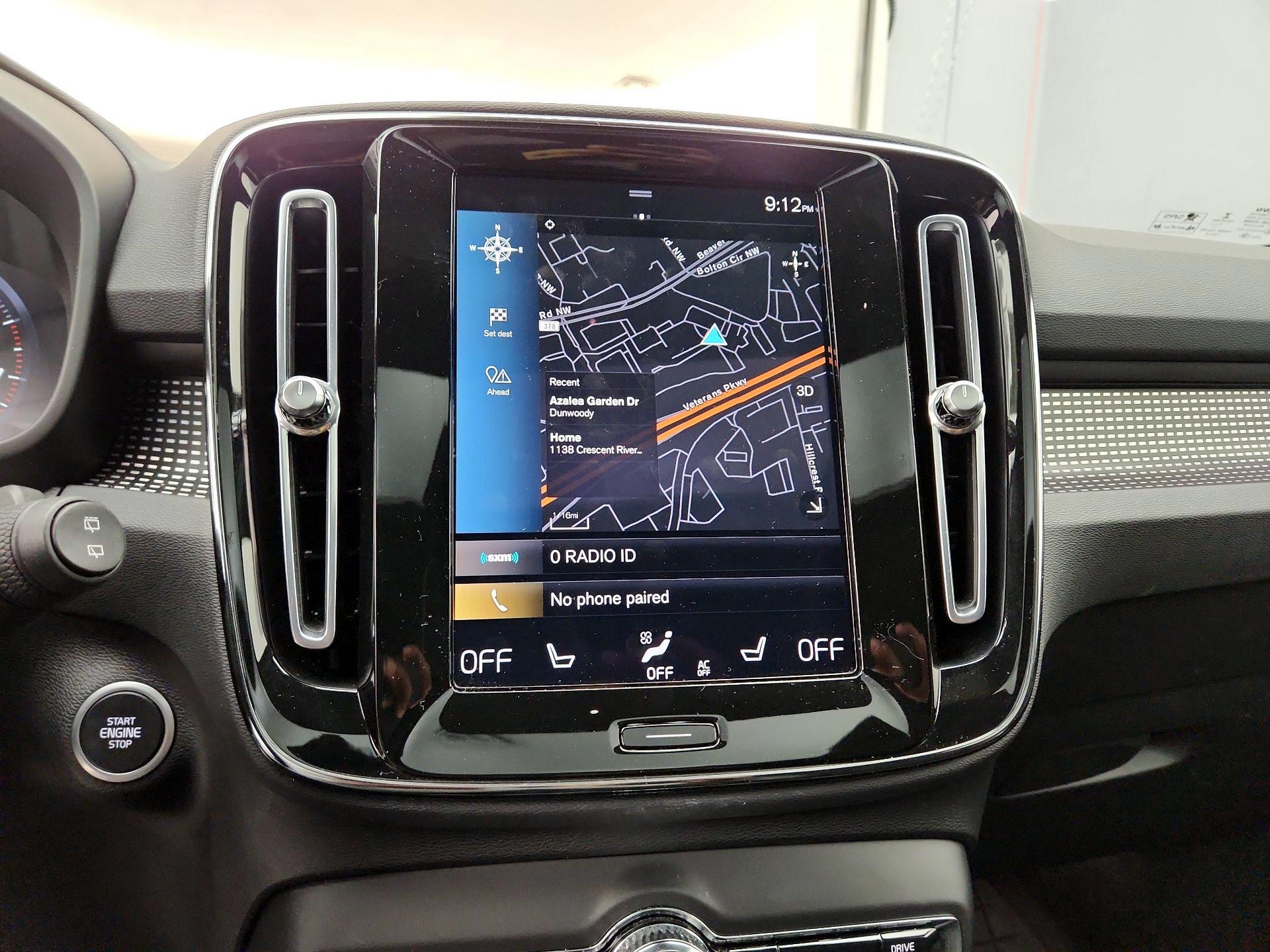 Thumbnail: 2022 Volvo XC40 - 14