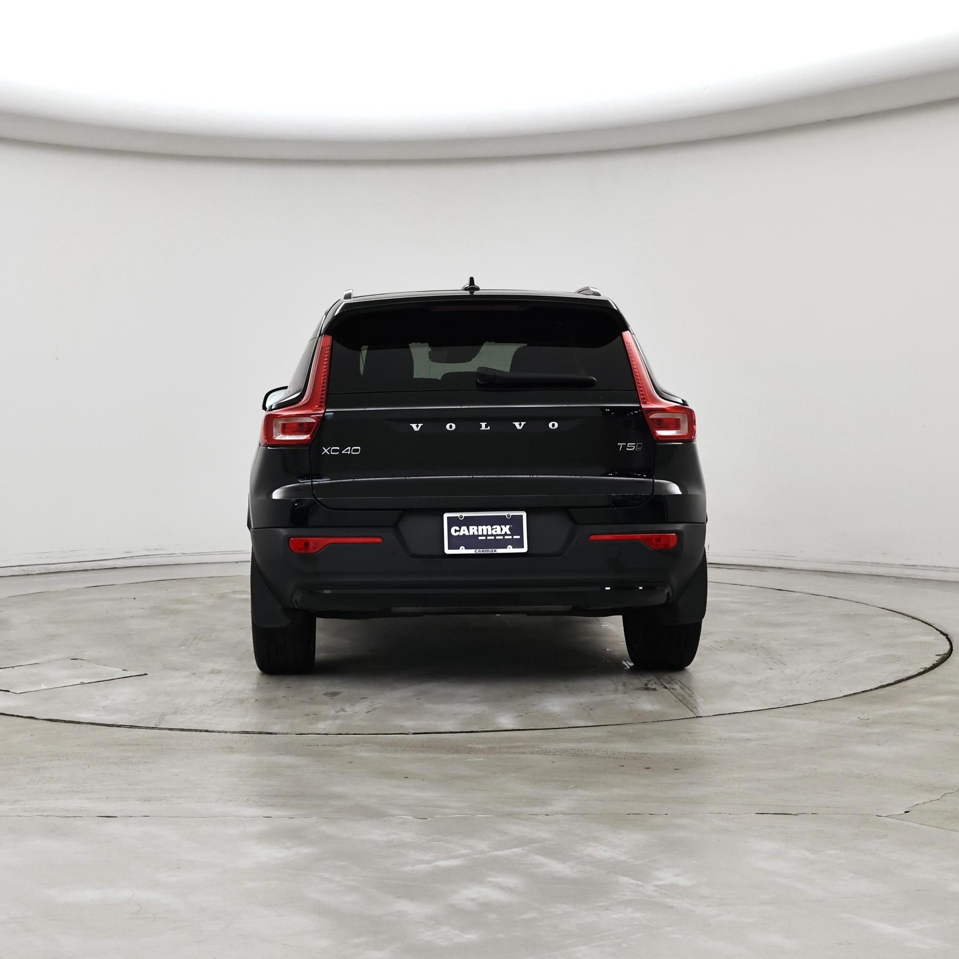 Thumbnail: 2022 Volvo XC40 - 6