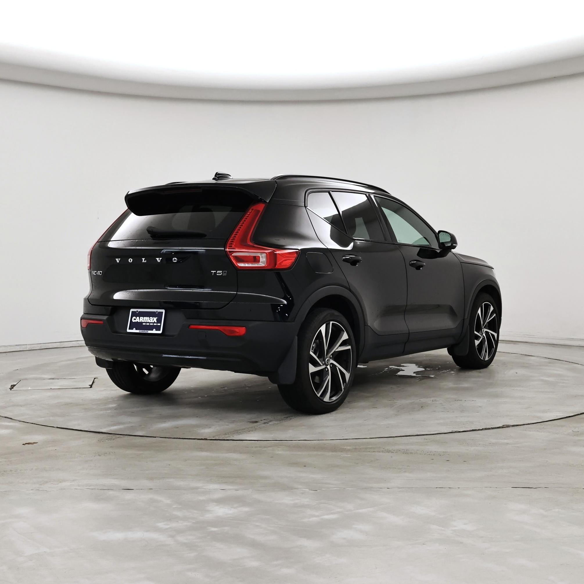 Thumbnail: 2022 Volvo XC40 - 8