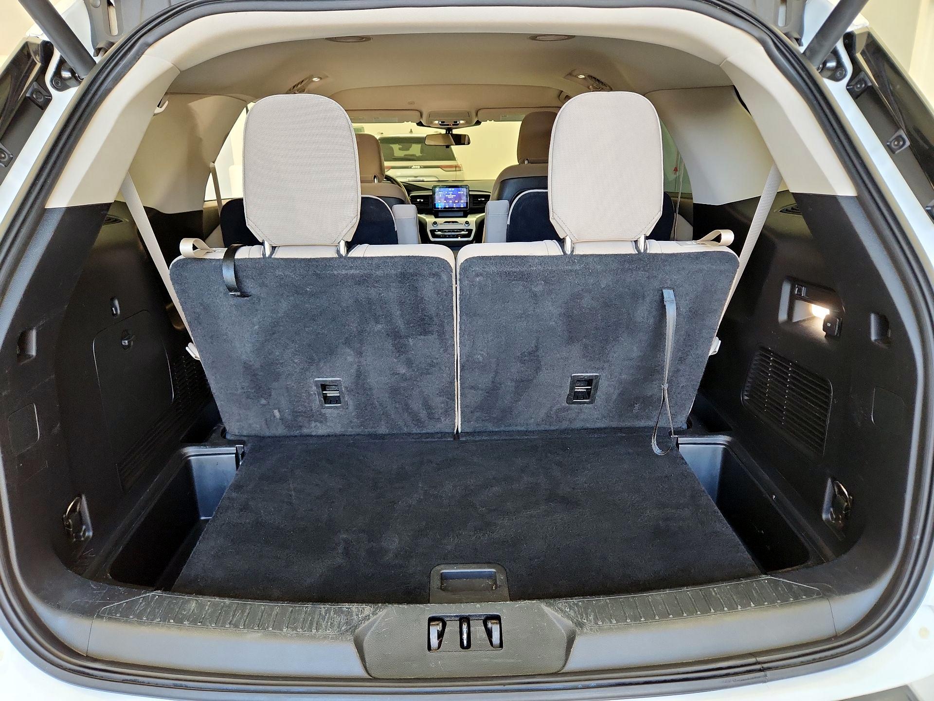 Thumbnail: 2020 Ford Explorer - 20