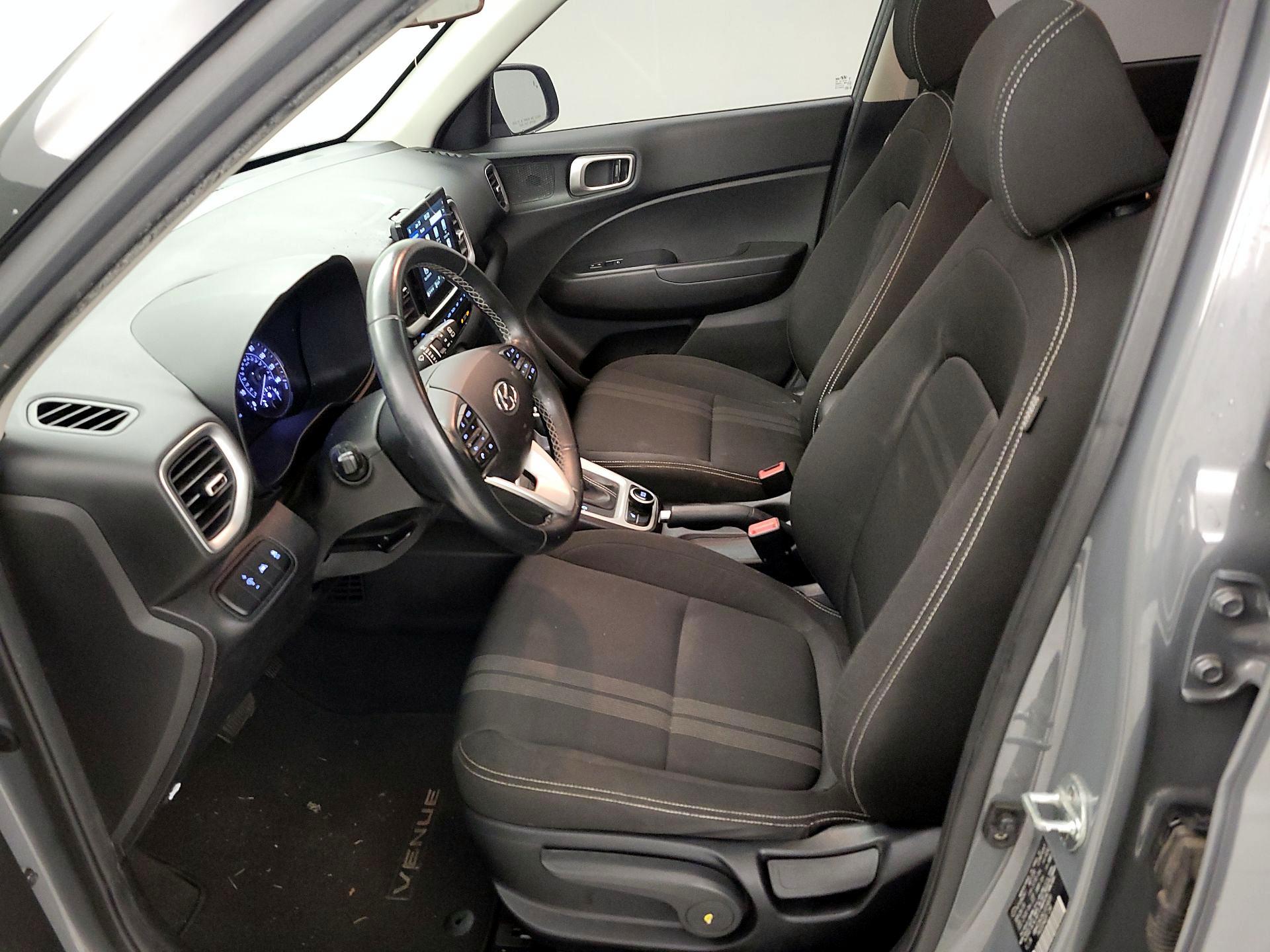 Thumbnail: 2020 Hyundai Venue - 11