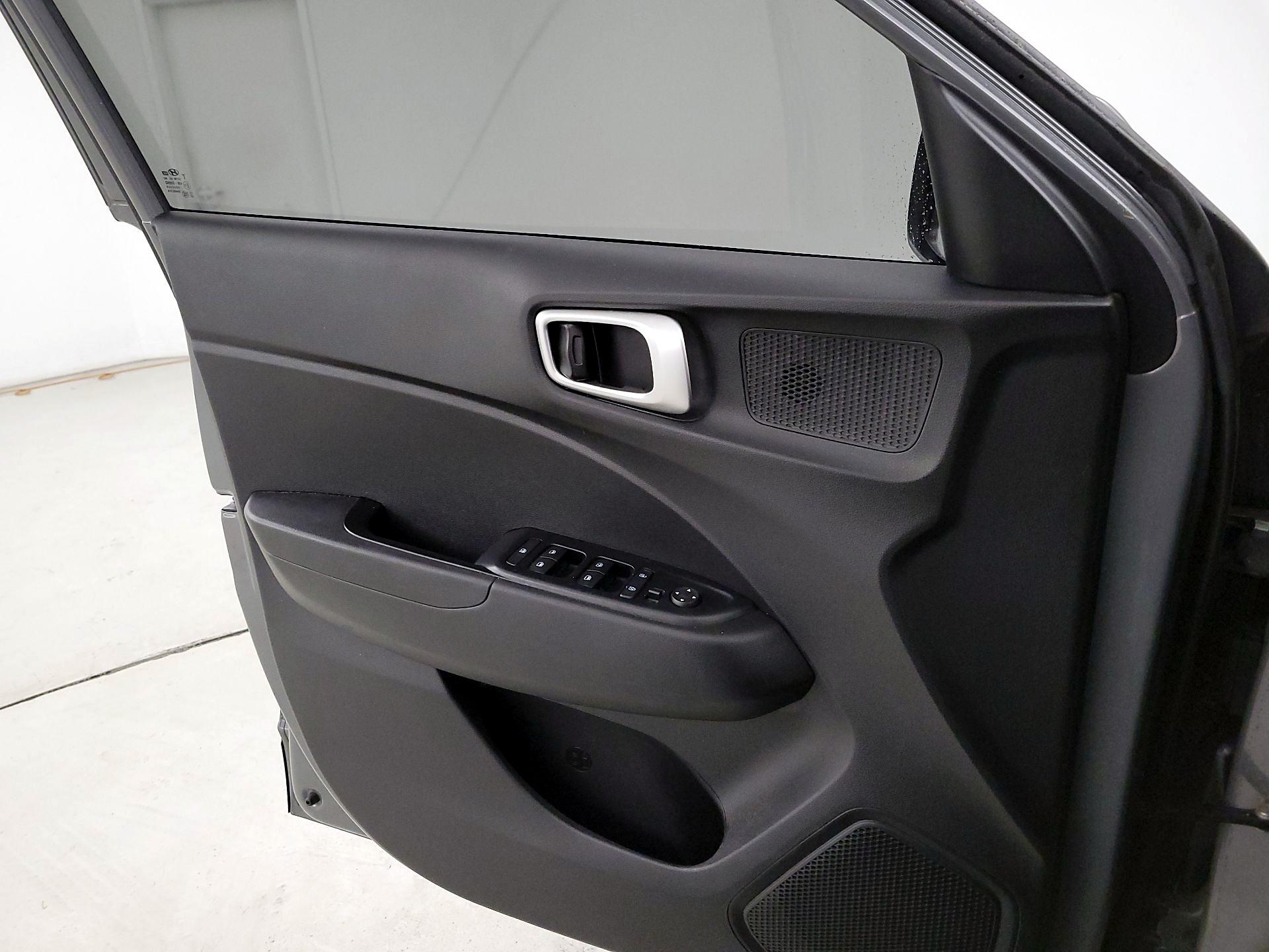 Thumbnail: 2020 Hyundai Venue - 12