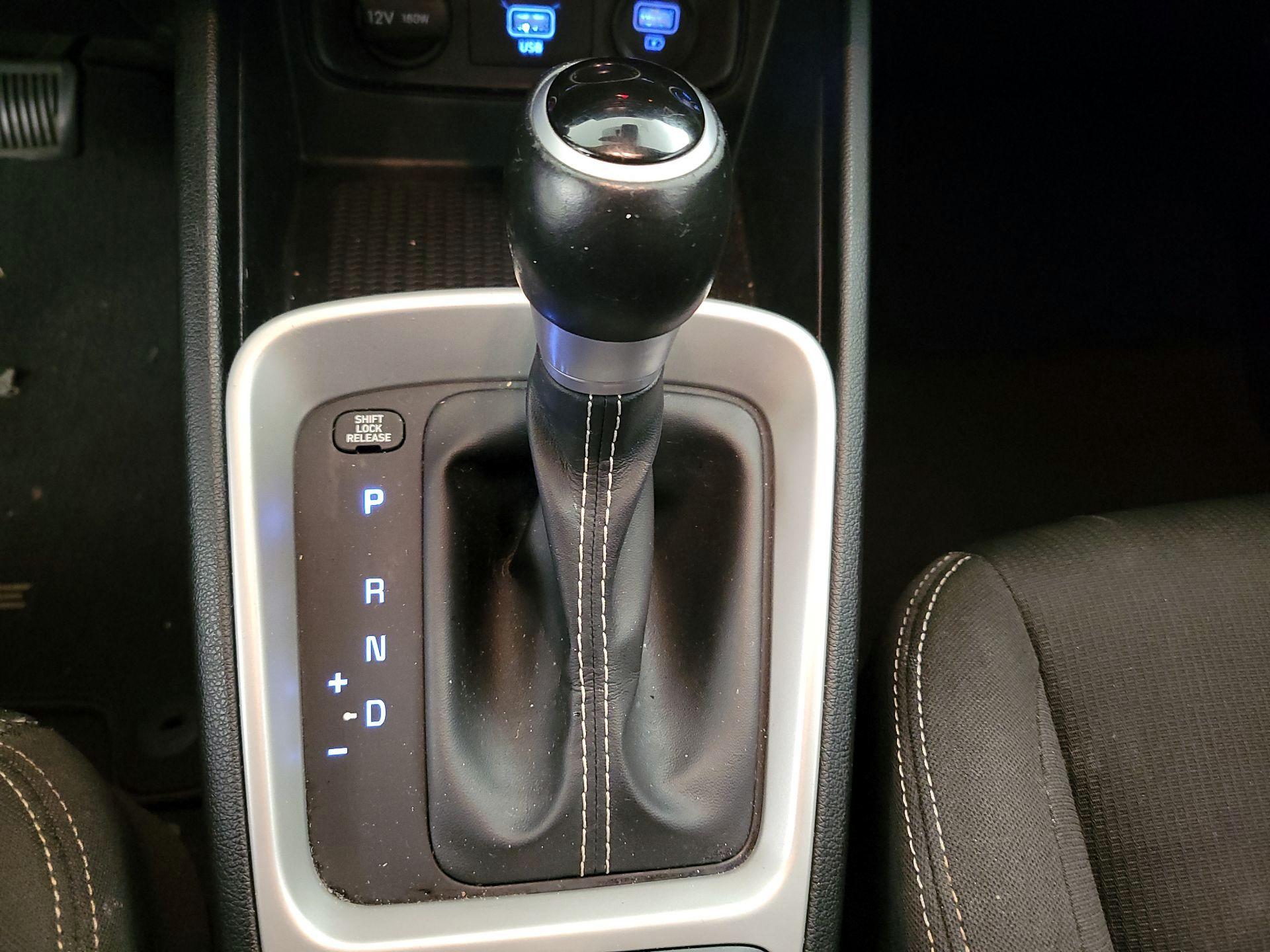 Thumbnail: 2020 Hyundai Venue - 18