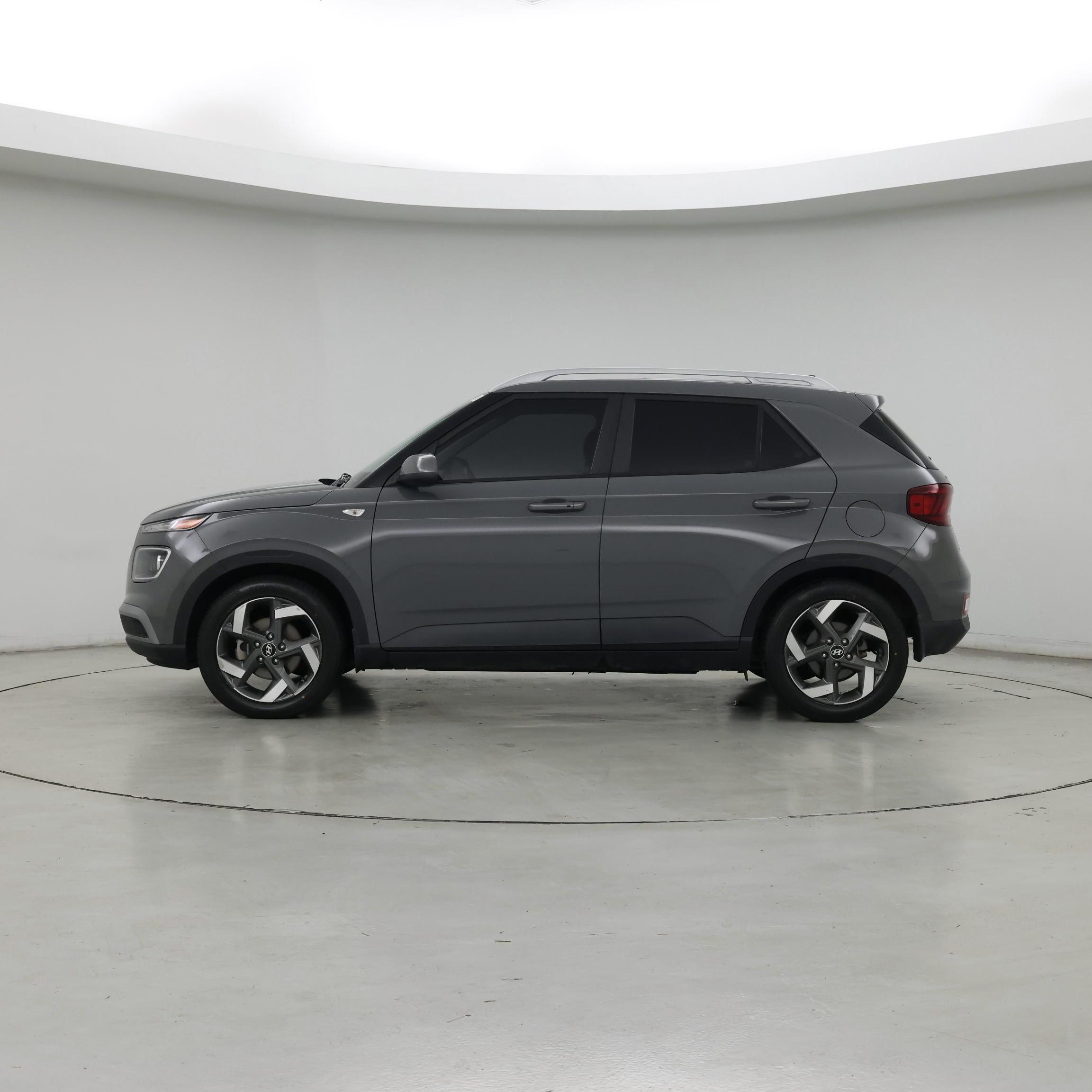 Thumbnail: 2020 Hyundai Venue - 3