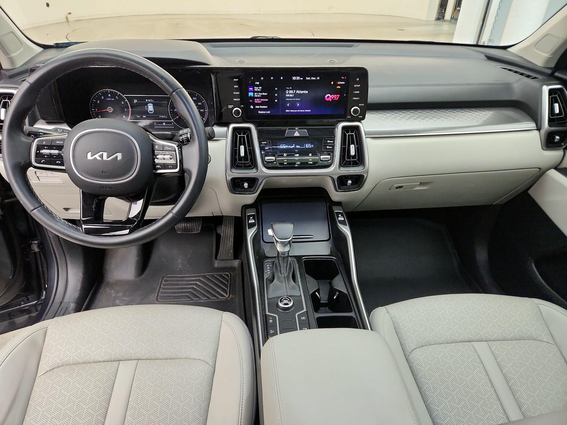 Thumbnail: 2023 Kia Sorento - 9