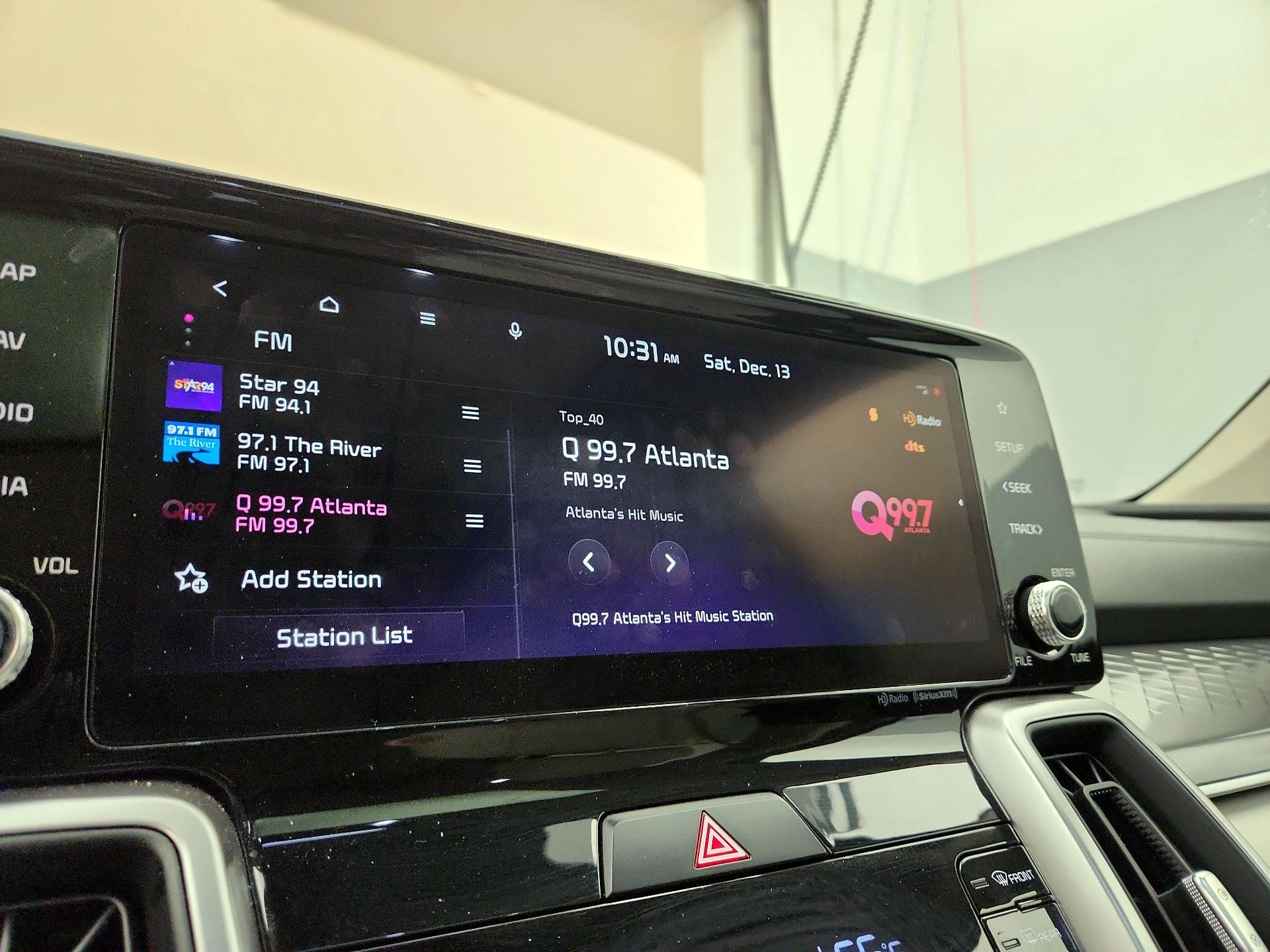 Thumbnail: 2023 Kia Sorento - 16