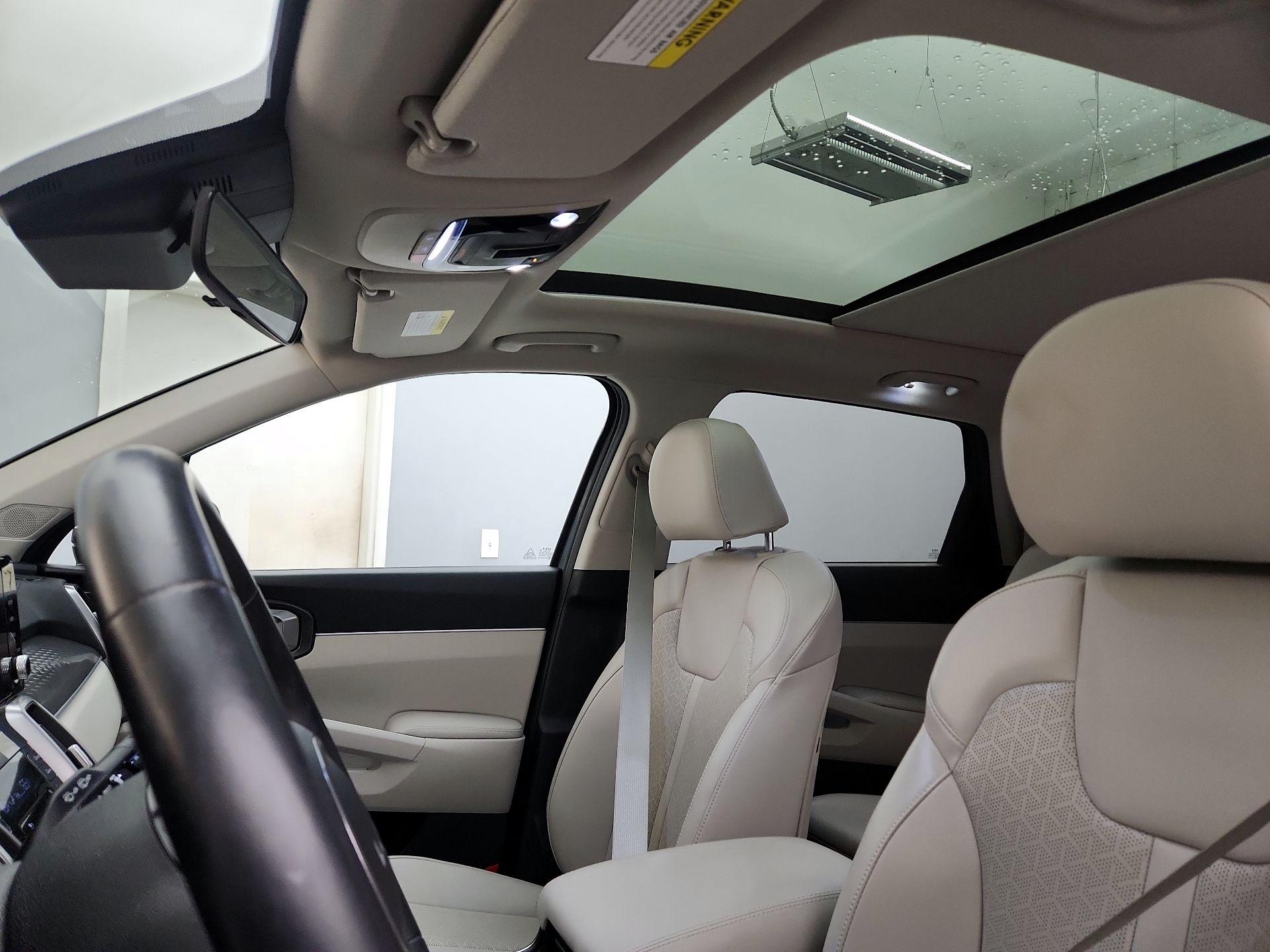 Thumbnail: 2023 Kia Sorento - 20