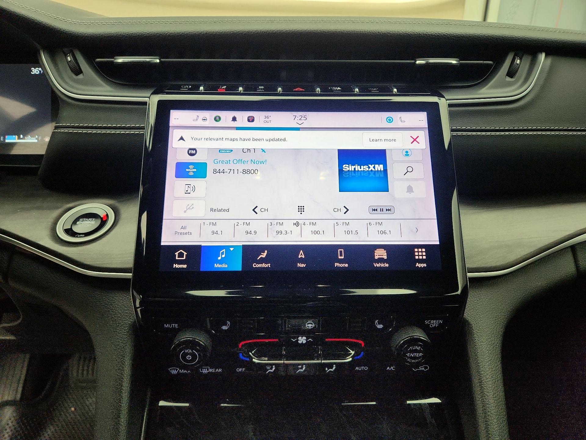 Thumbnail: 2024 Jeep Grand Cherokee - 16