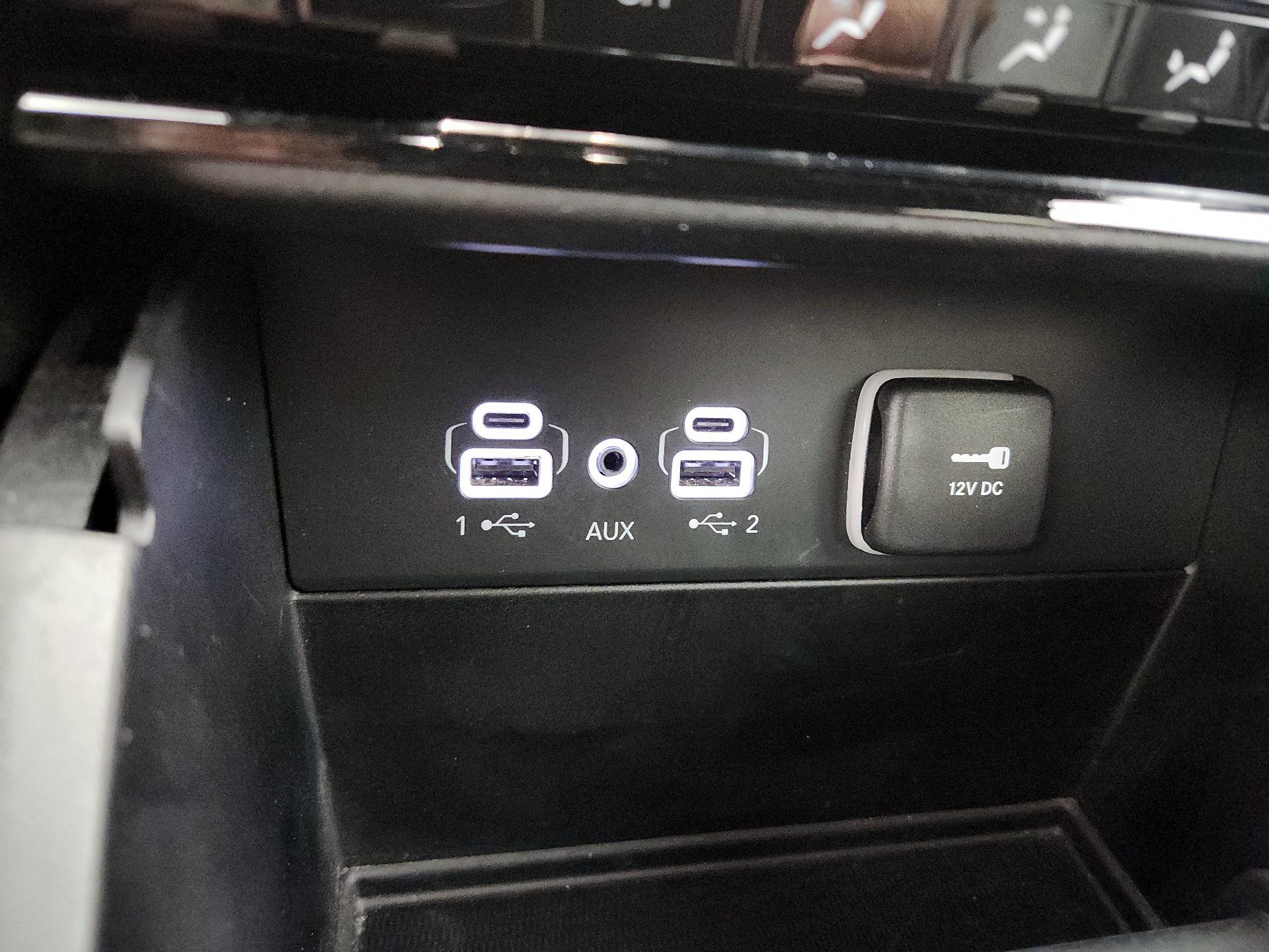 Thumbnail: 2024 Jeep Grand Cherokee - 19