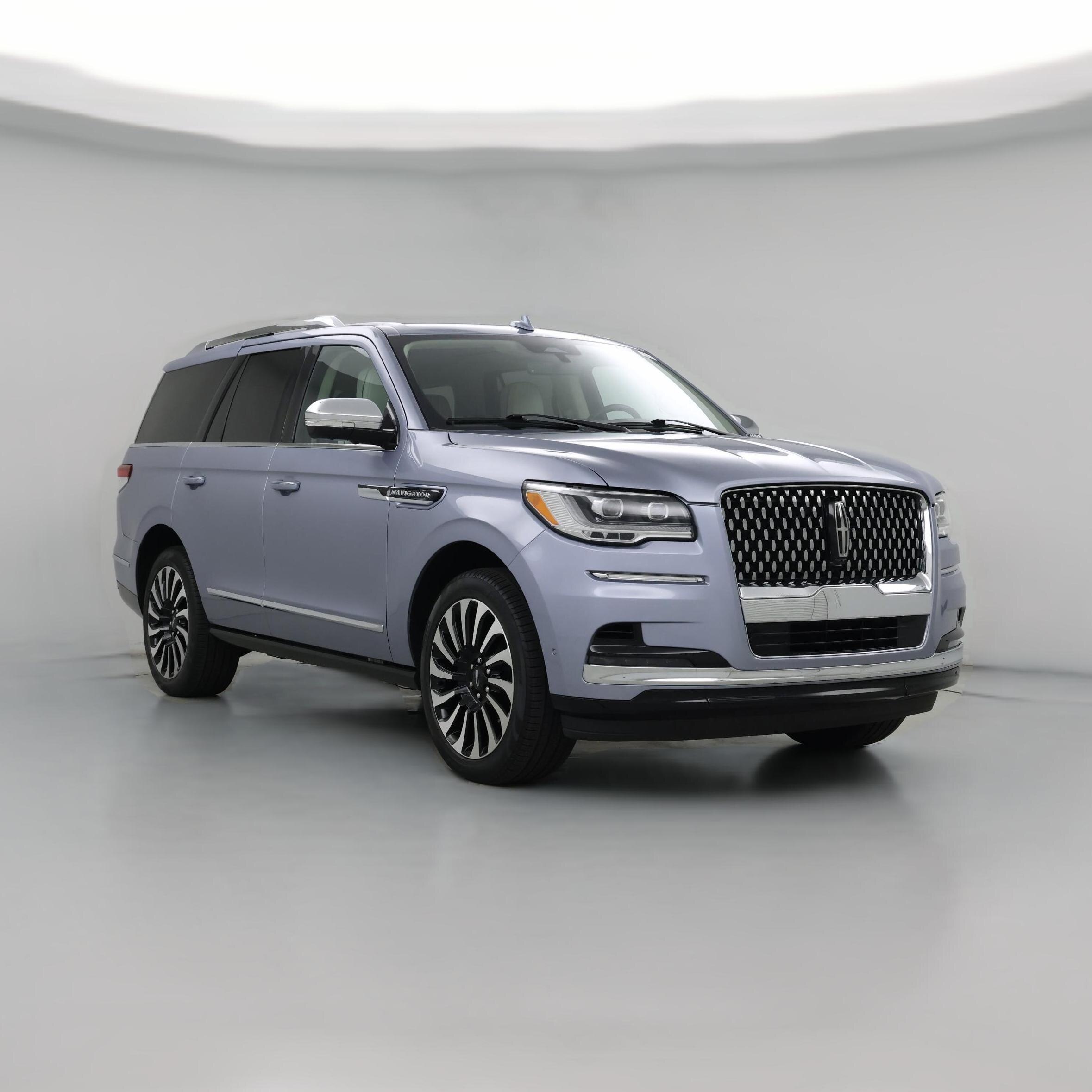 Thumbnail: 2023 Lincoln Navigator - 1