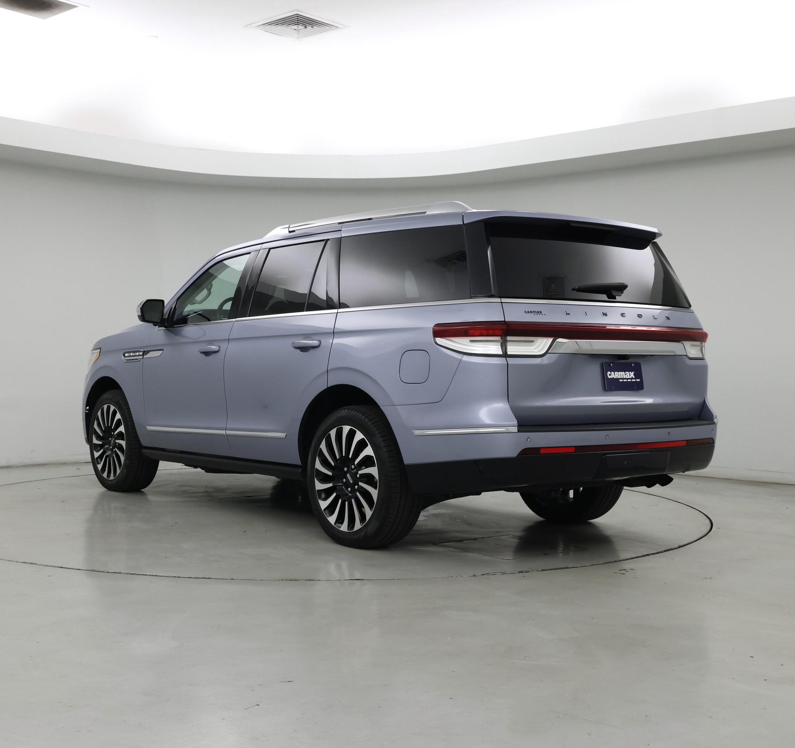 Thumbnail: 2023 Lincoln Navigator - 2