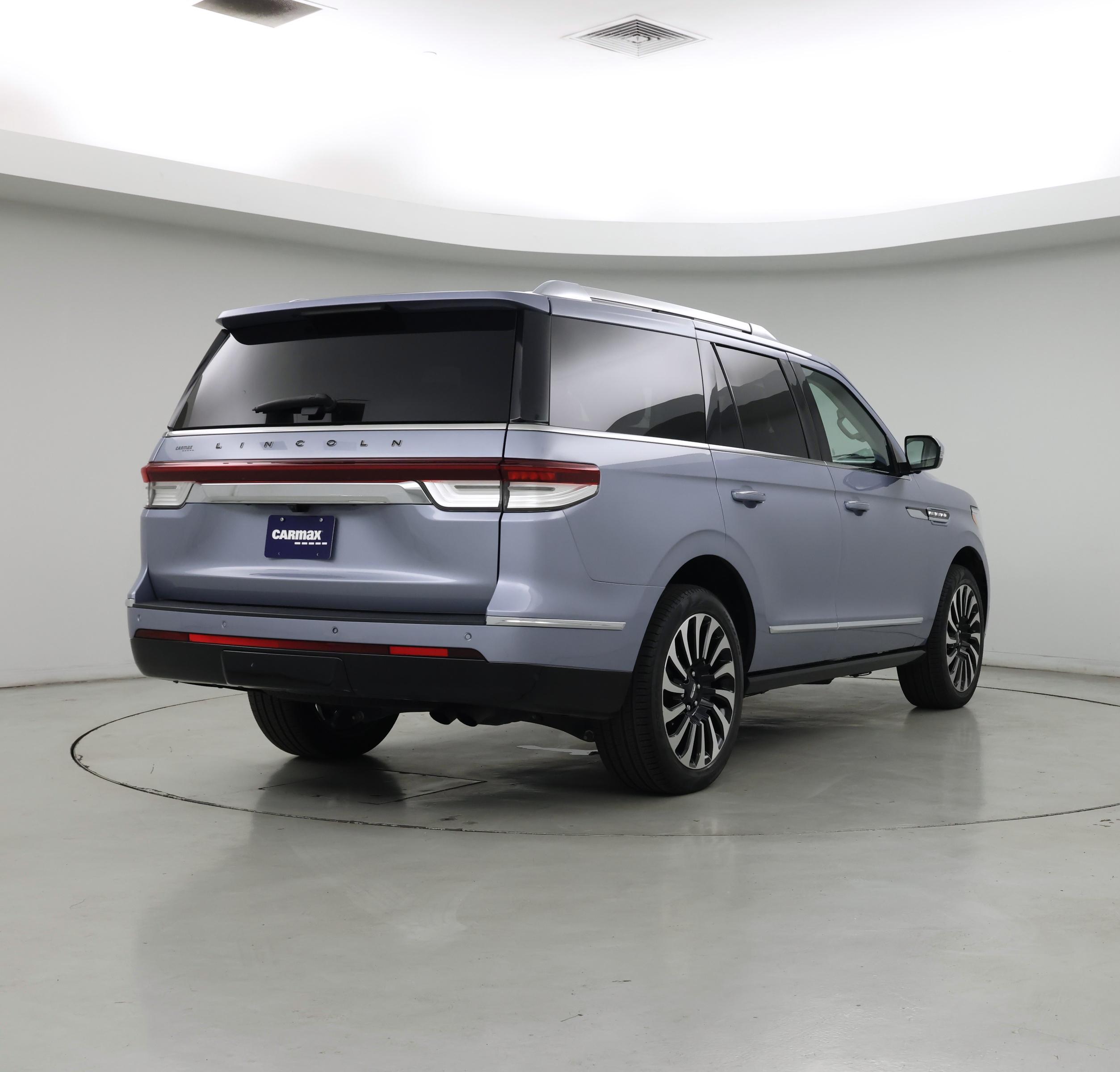Thumbnail: 2023 Lincoln Navigator - 8