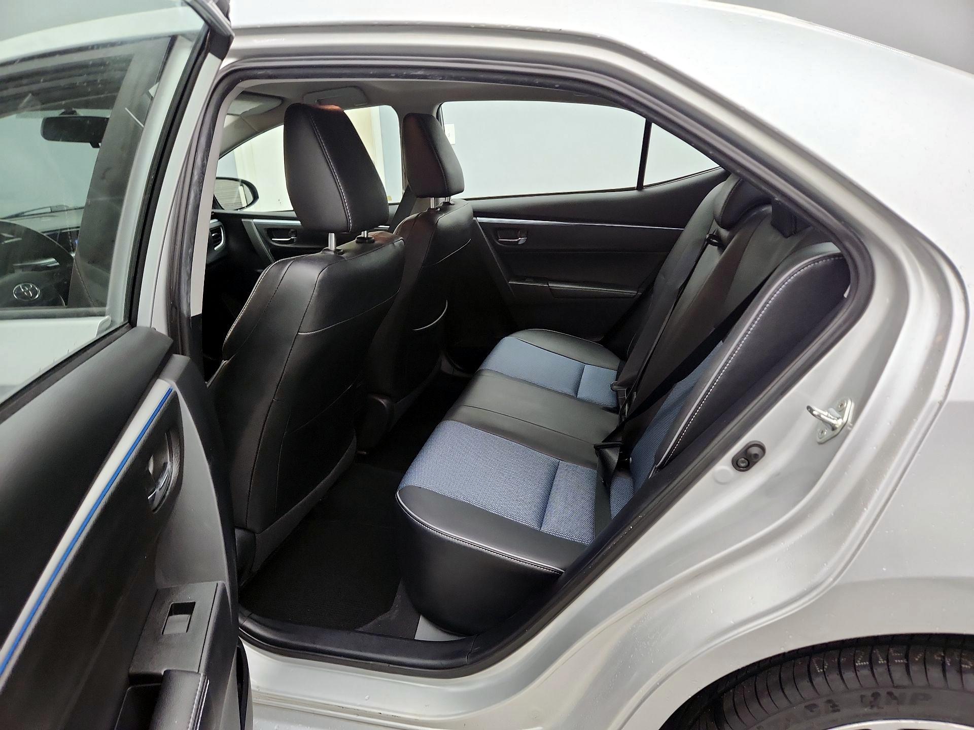 Thumbnail: 2015 Toyota Corolla - 19