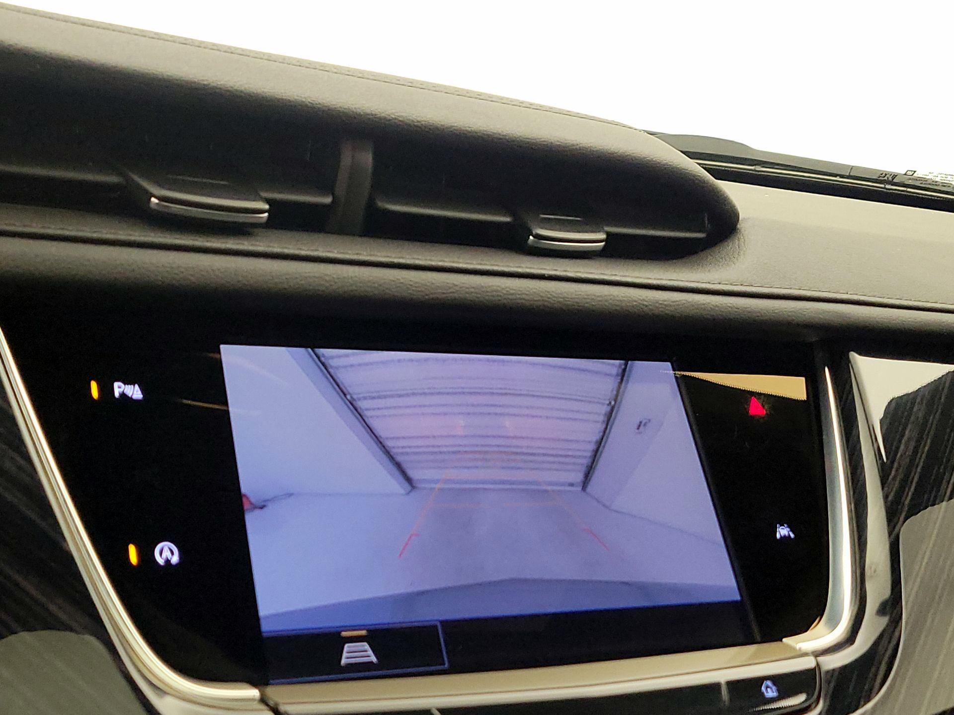 Thumbnail: 2025 Cadillac XT6 - 14