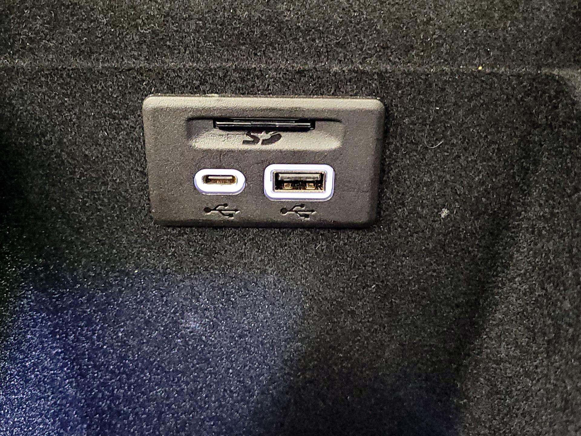 Thumbnail: 2025 Cadillac XT6 - 18