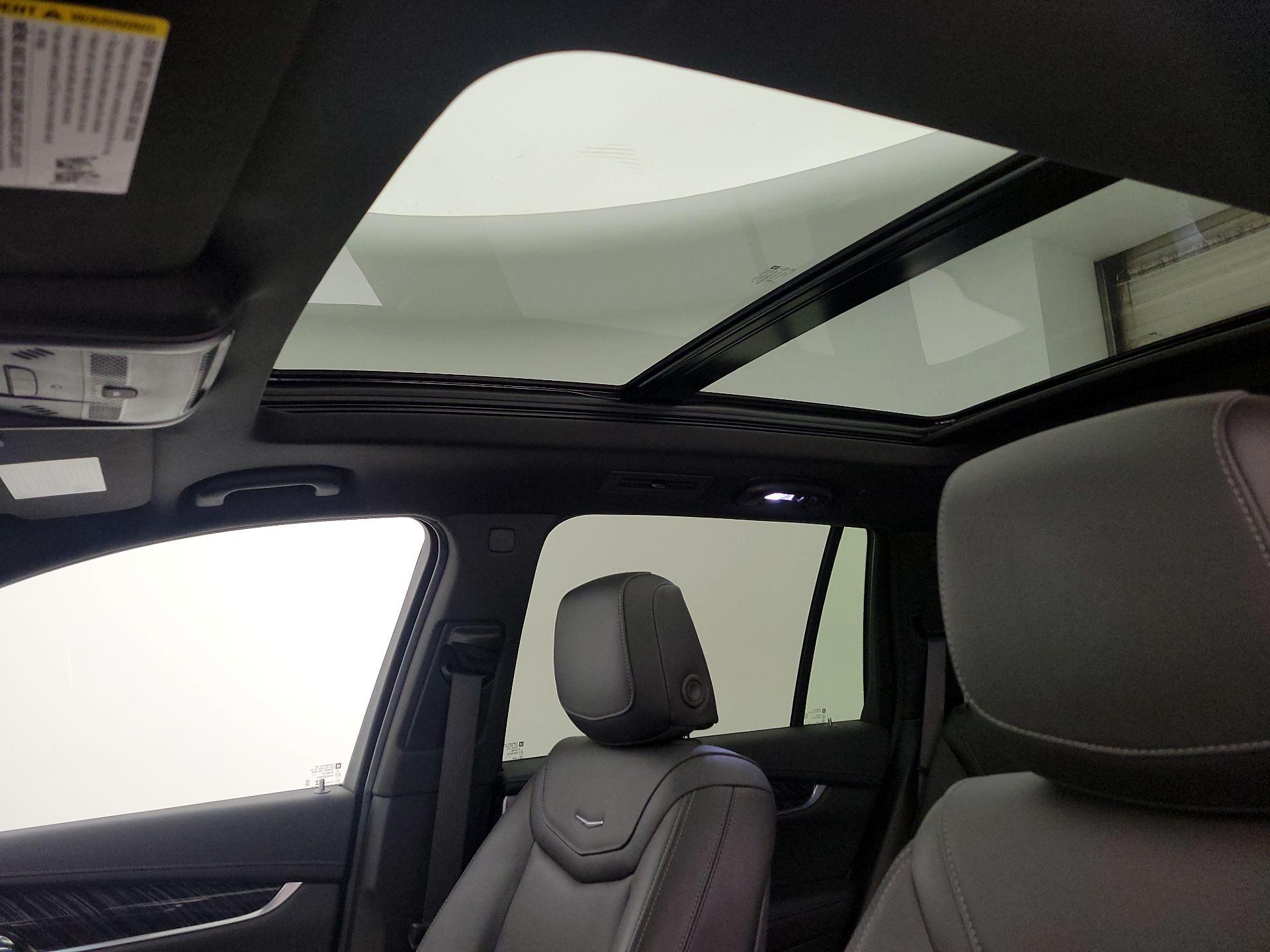 Thumbnail: 2025 Cadillac XT6 - 19