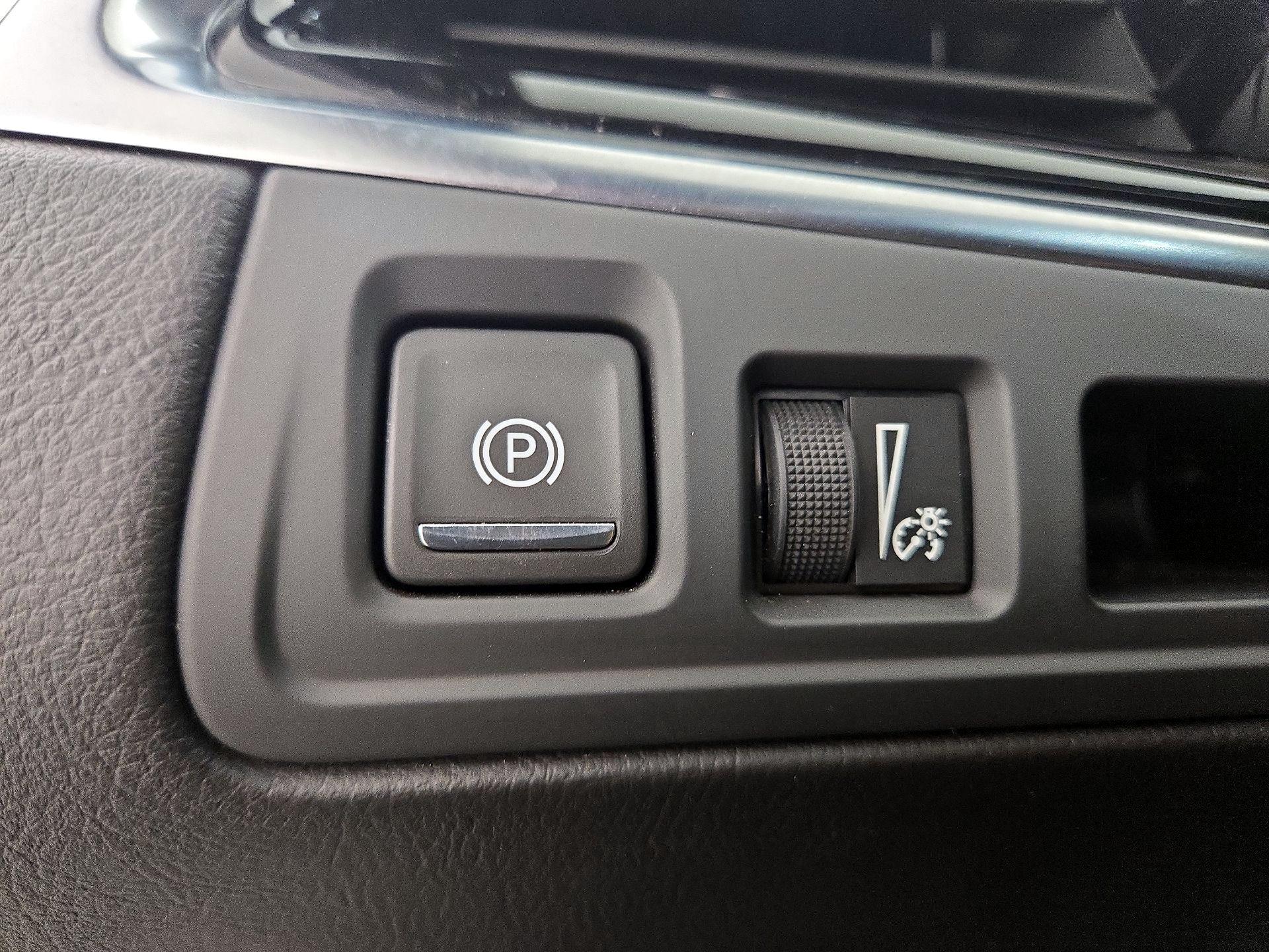 Thumbnail: 2025 Cadillac XT6 - 13