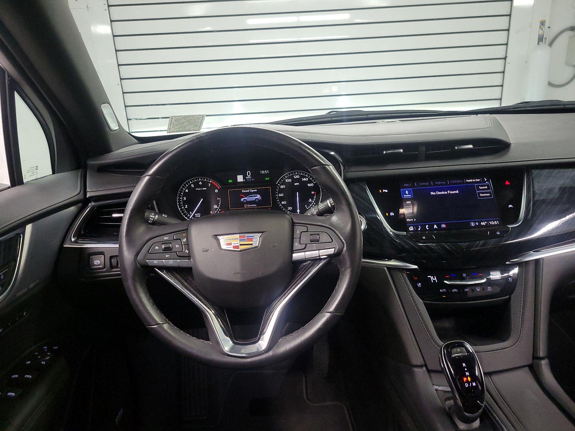 Thumbnail: 2025 Cadillac XT6 - 10