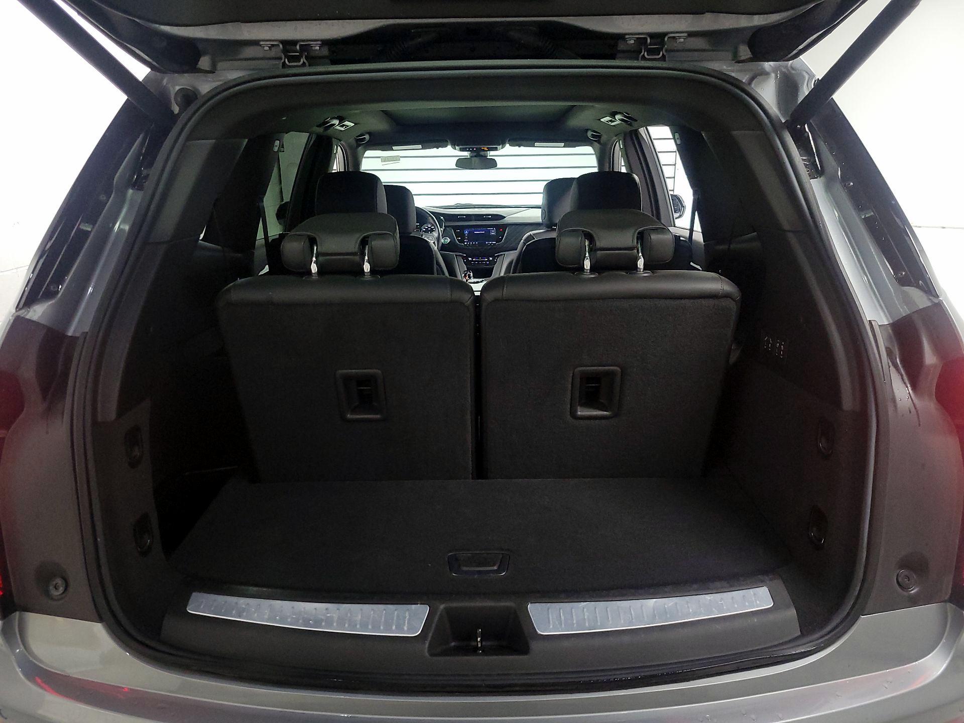 Thumbnail: 2025 Cadillac XT6 - 20