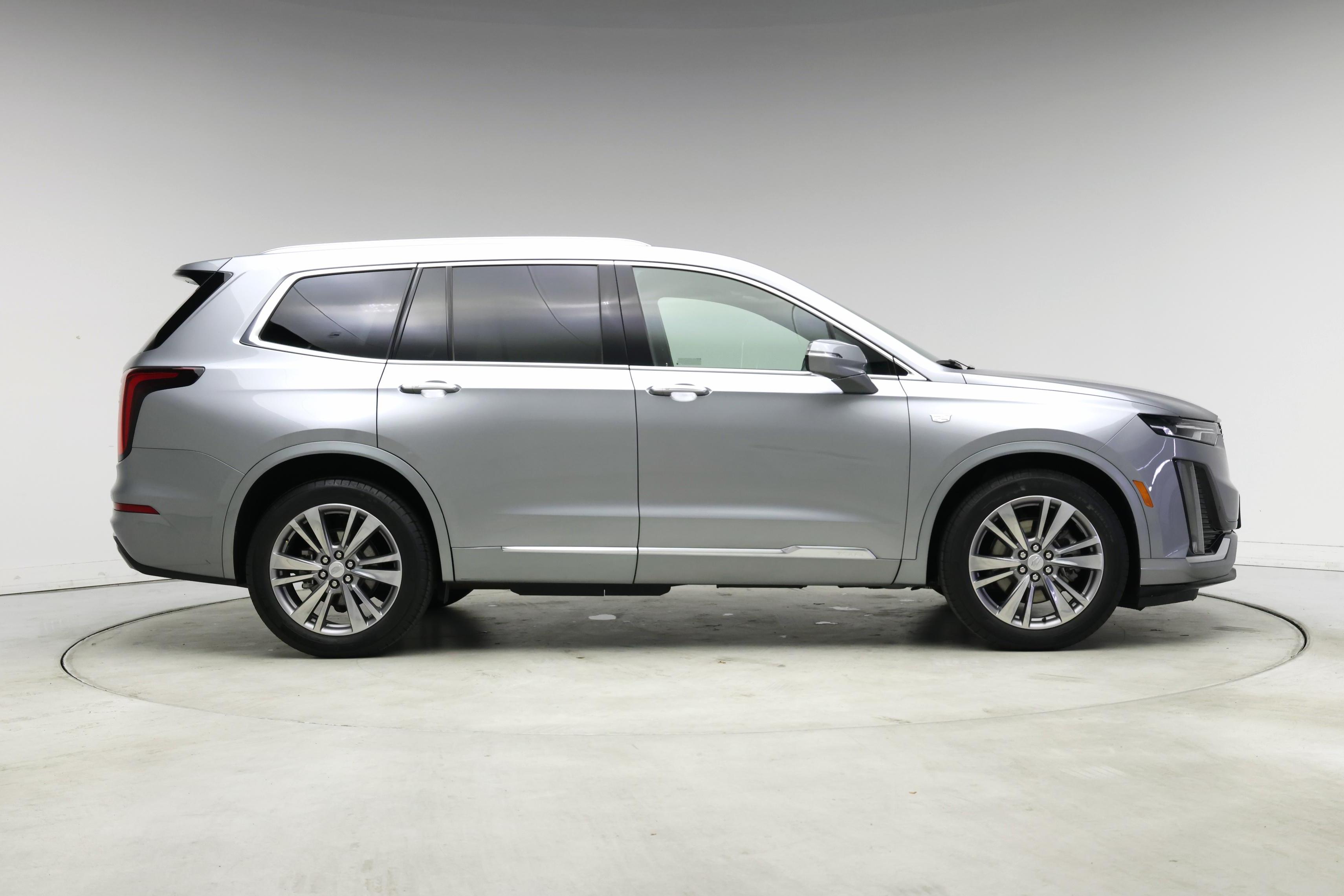 Thumbnail: 2025 Cadillac XT6 - 7