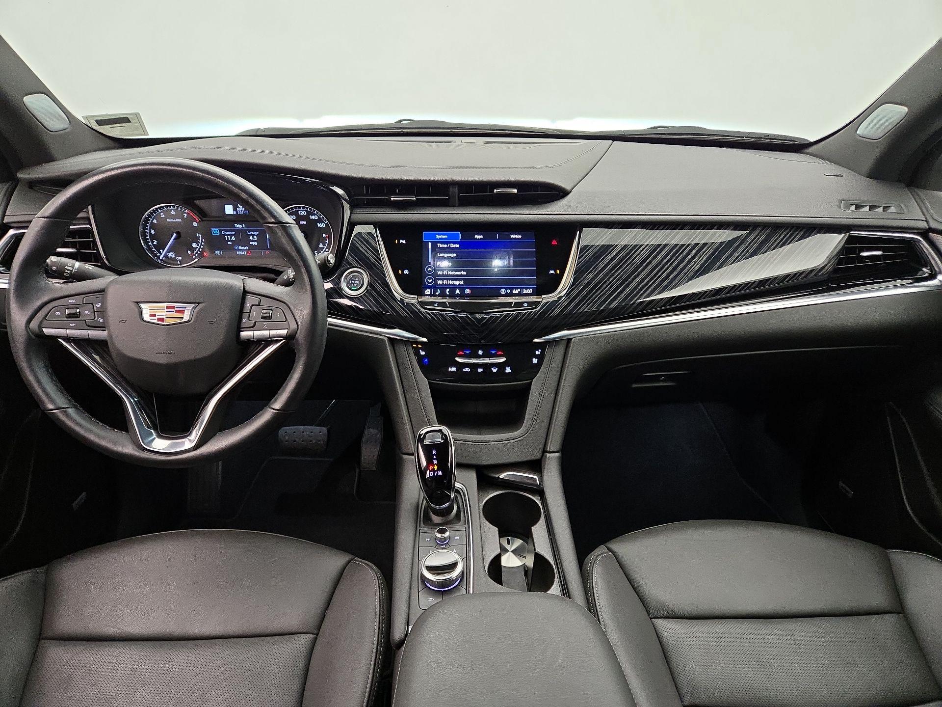 Thumbnail: 2025 Cadillac XT6 - 9