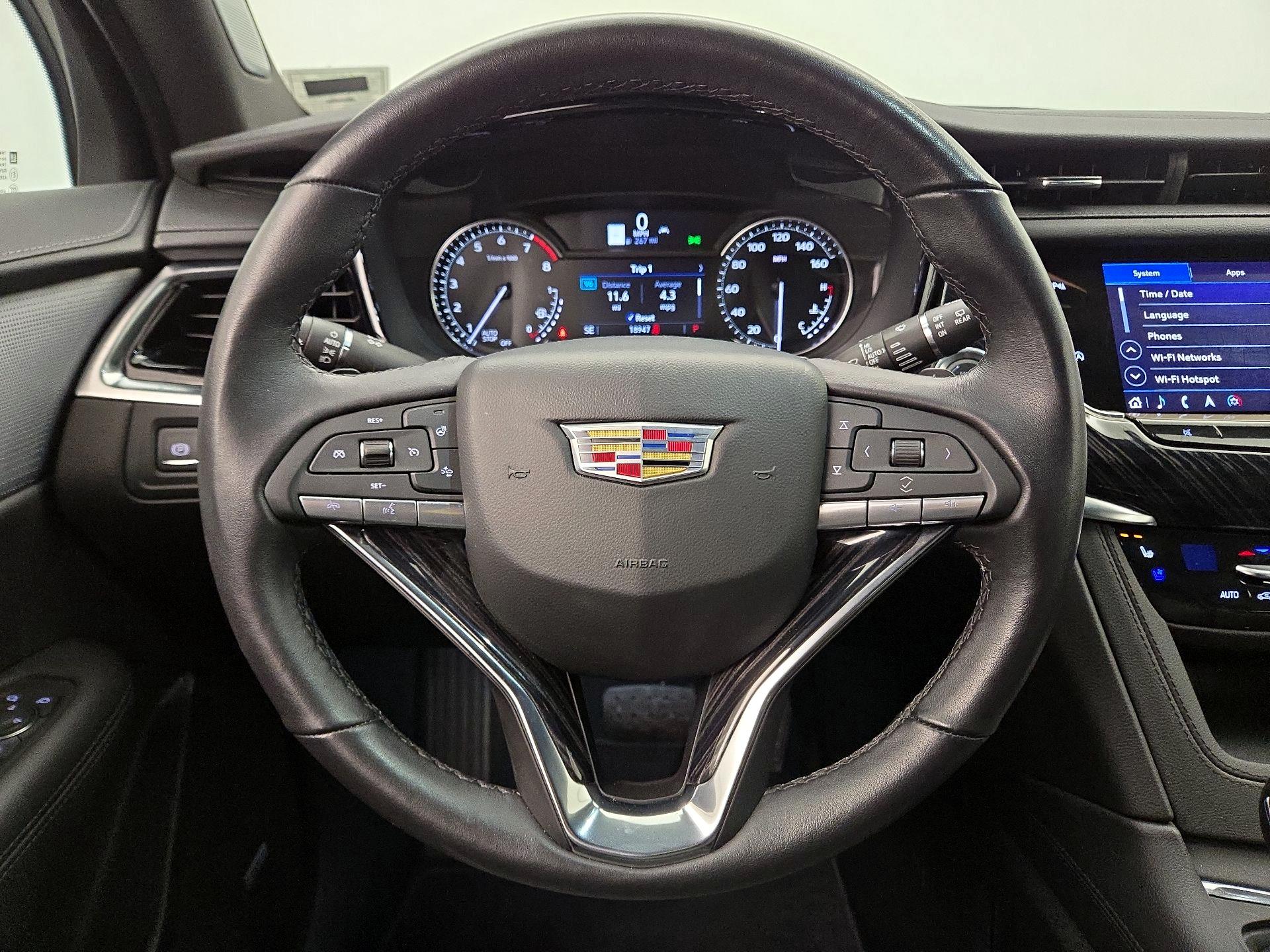 Thumbnail: 2025 Cadillac XT6 - 10