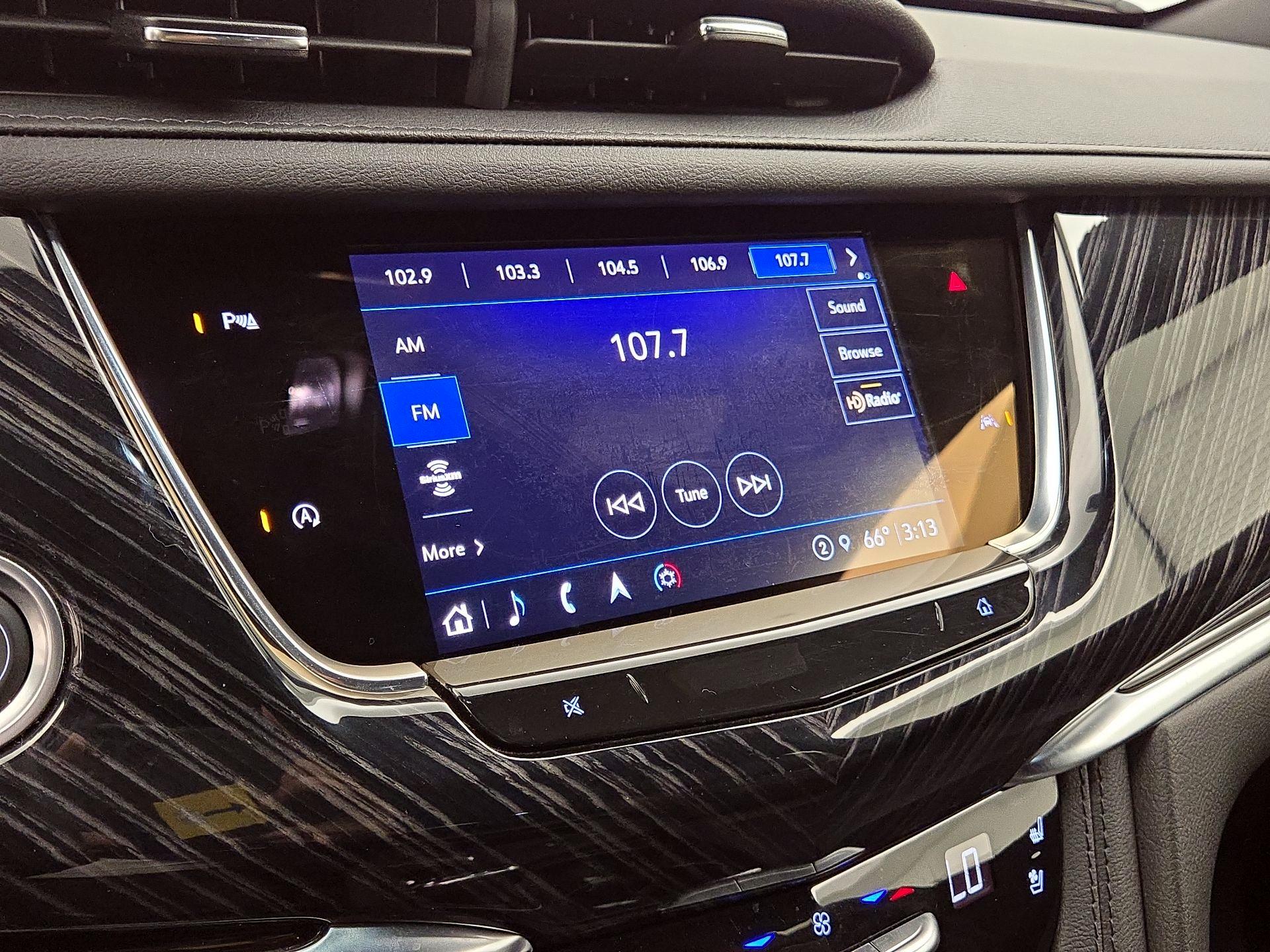 Thumbnail: 2025 Cadillac XT6 - 15