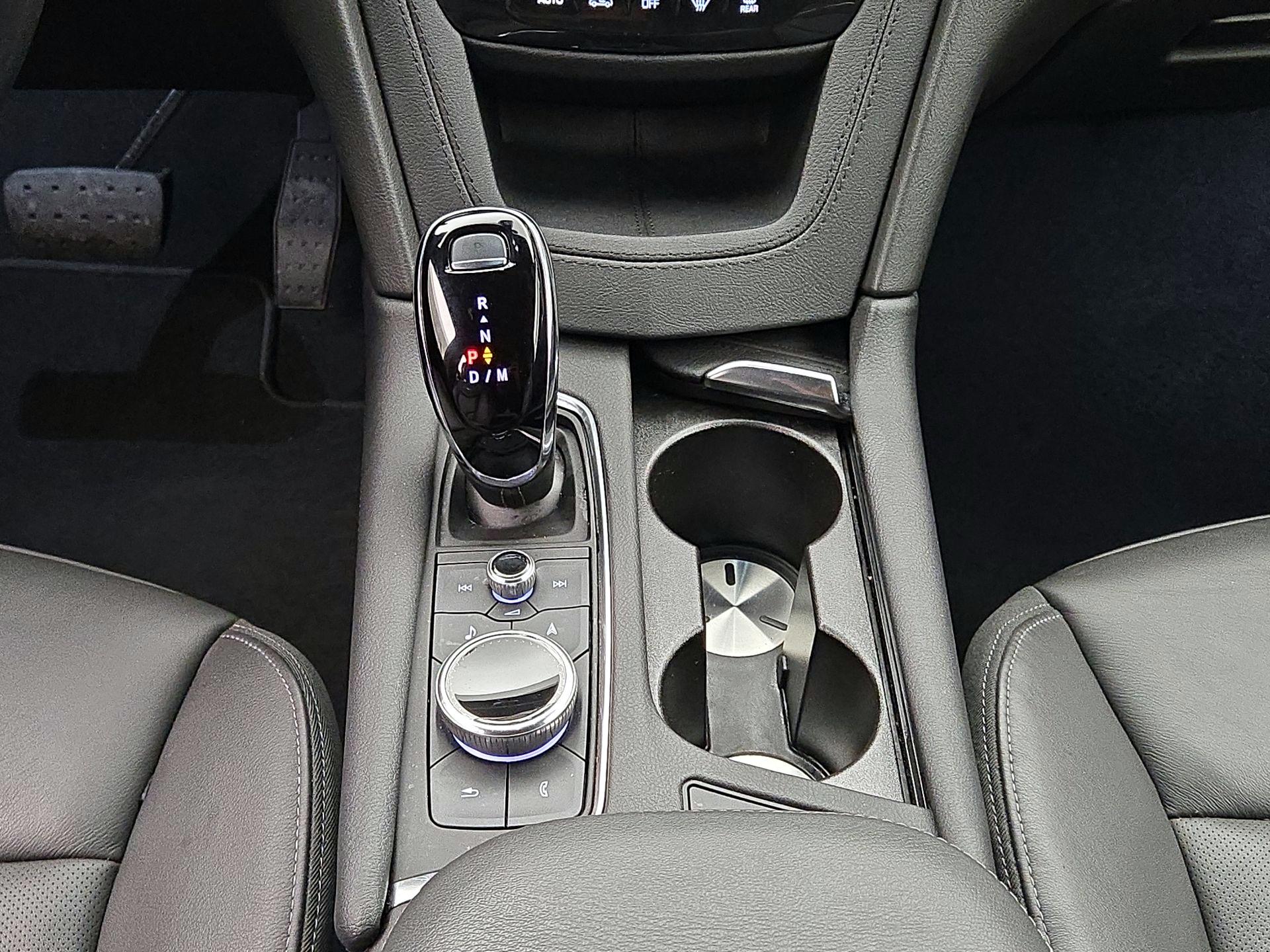 Thumbnail: 2025 Cadillac XT6 - 17