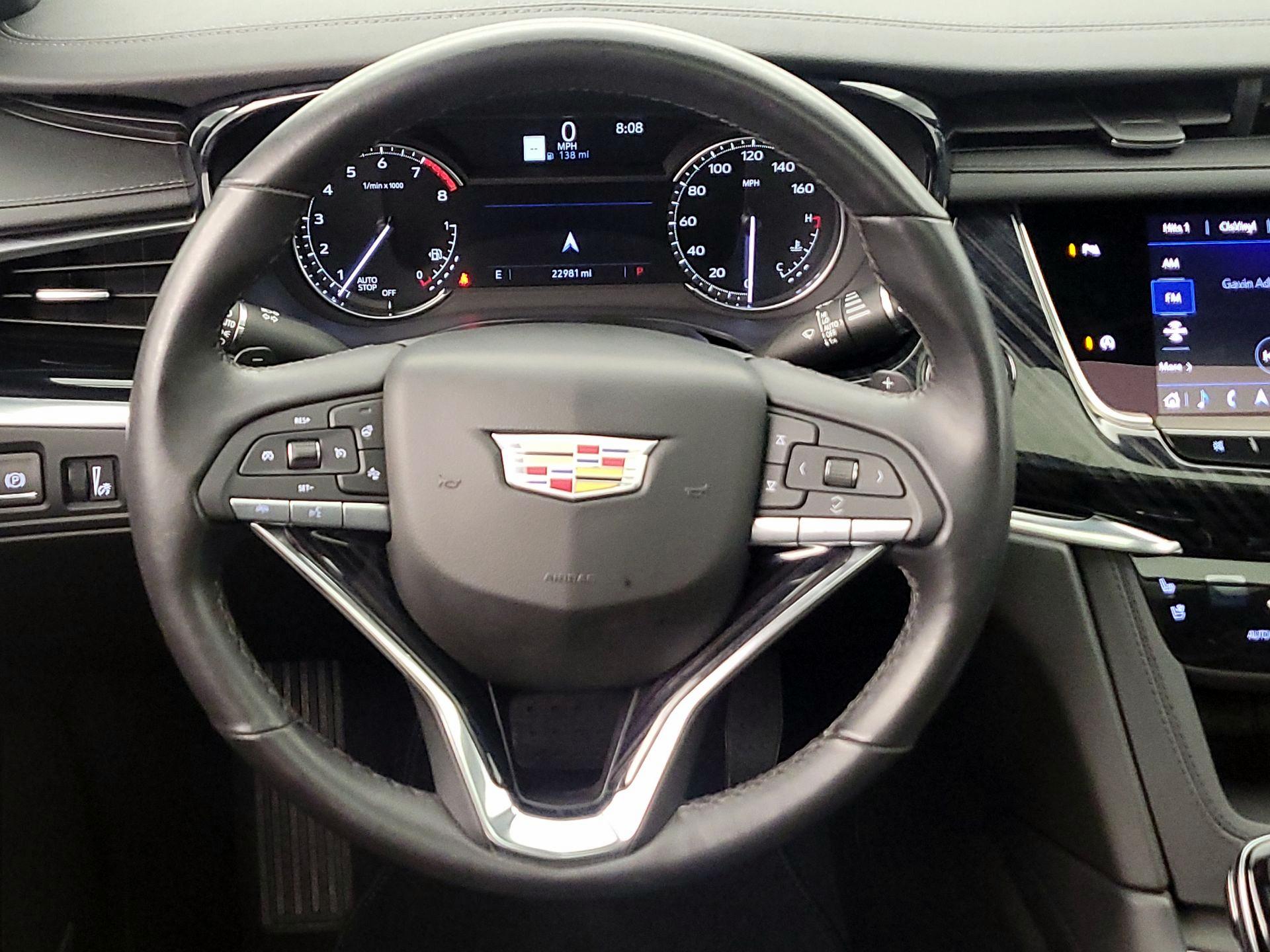 Thumbnail: 2025 Cadillac XT6 - 10