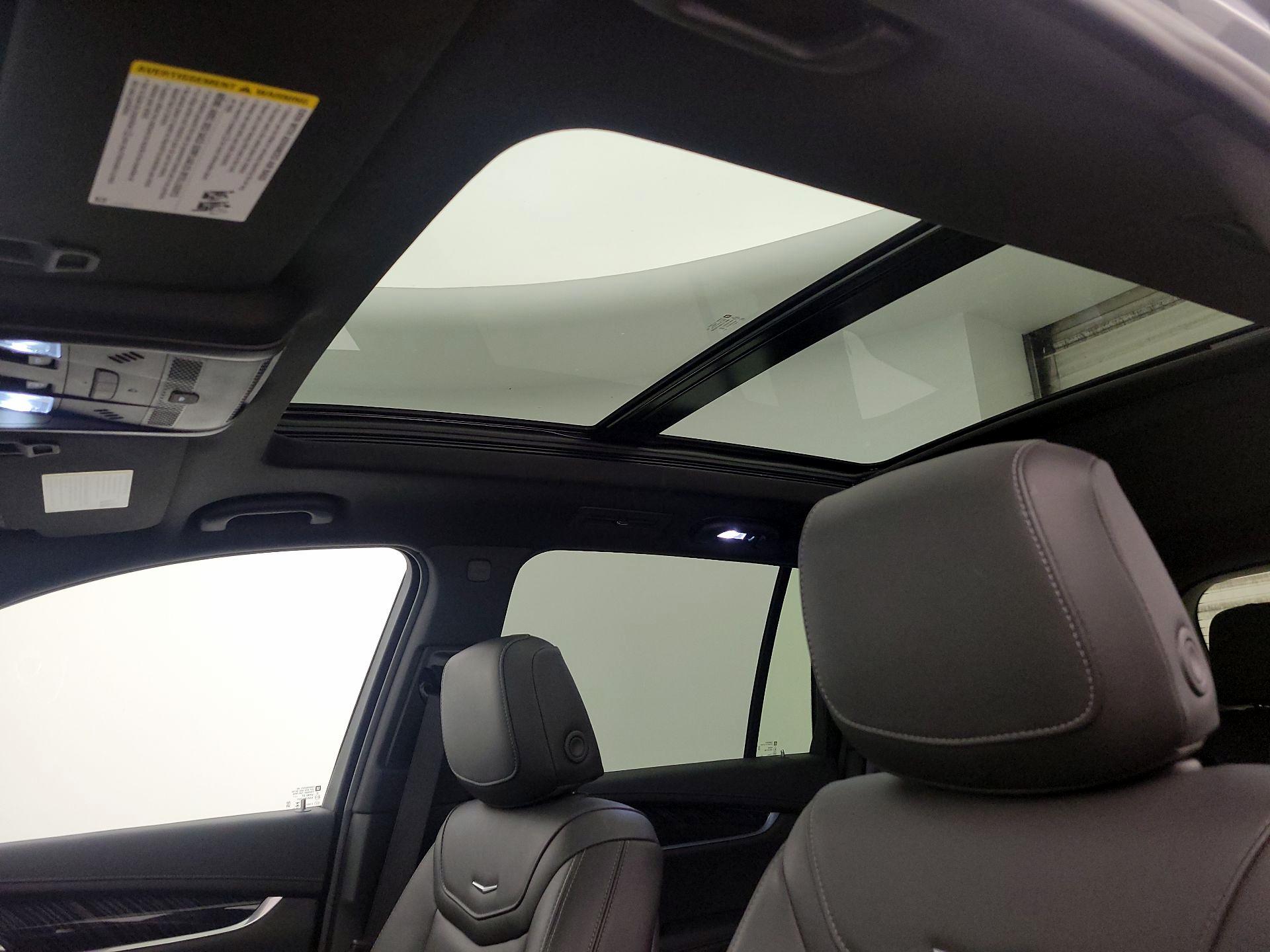 Thumbnail: 2025 Cadillac XT6 - 19