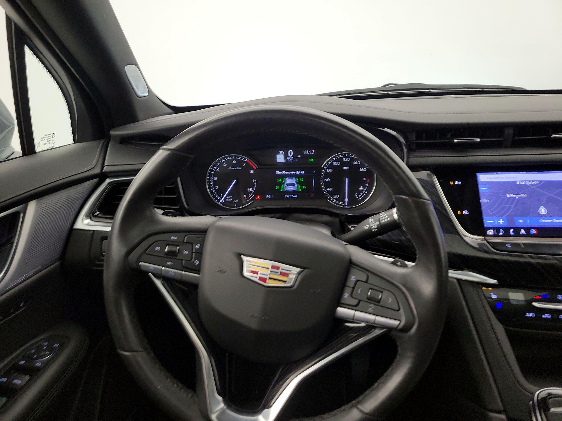 Thumbnail: 2025 Cadillac XT6 - 10