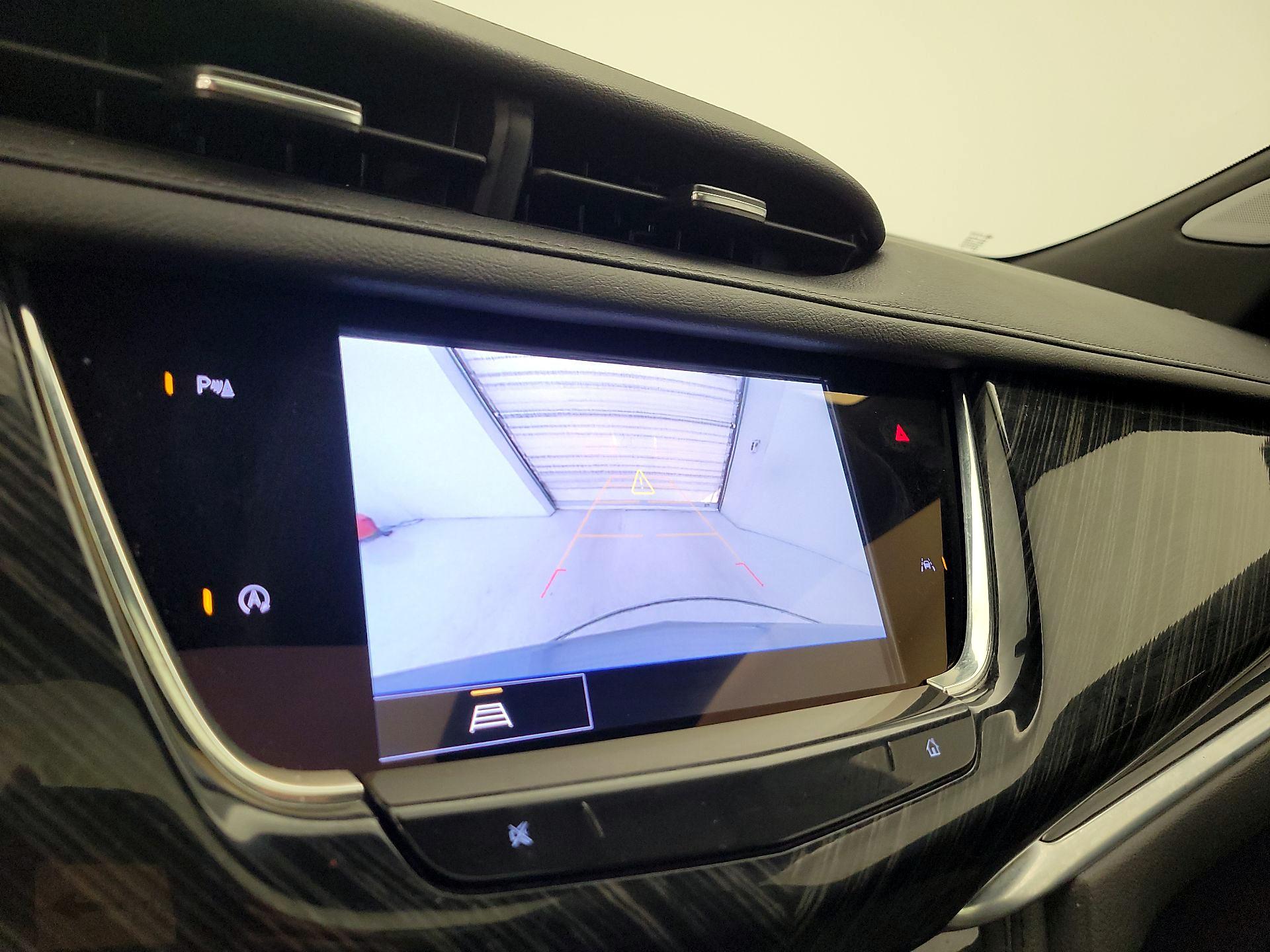 Thumbnail: 2025 Cadillac XT6 - 15